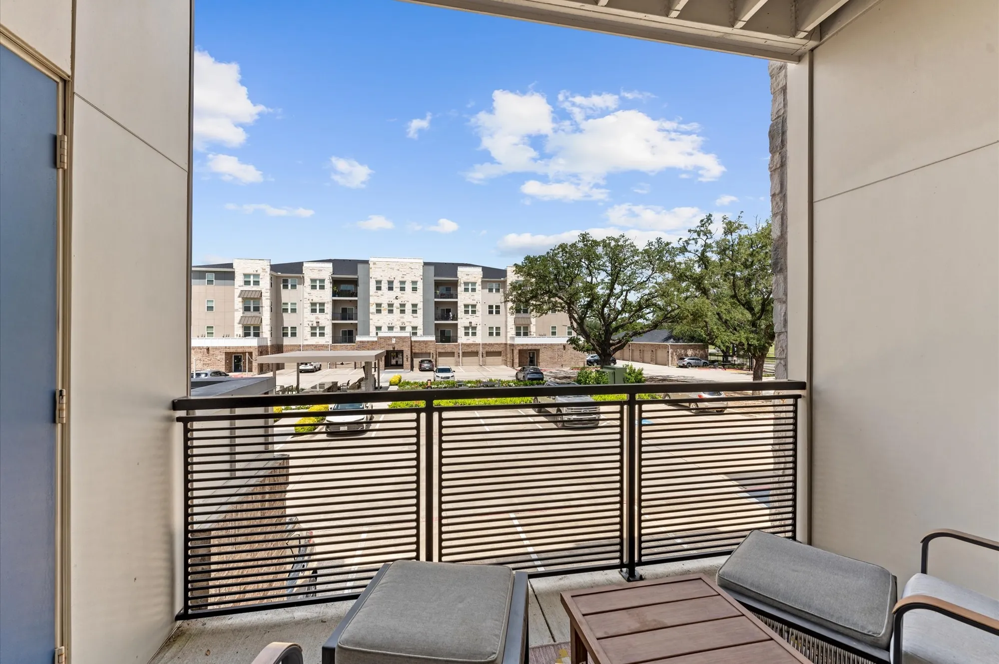 Property Slideshow image 23 of 32 | 6804 westview dr apt 2201, Houston, TX, 77055