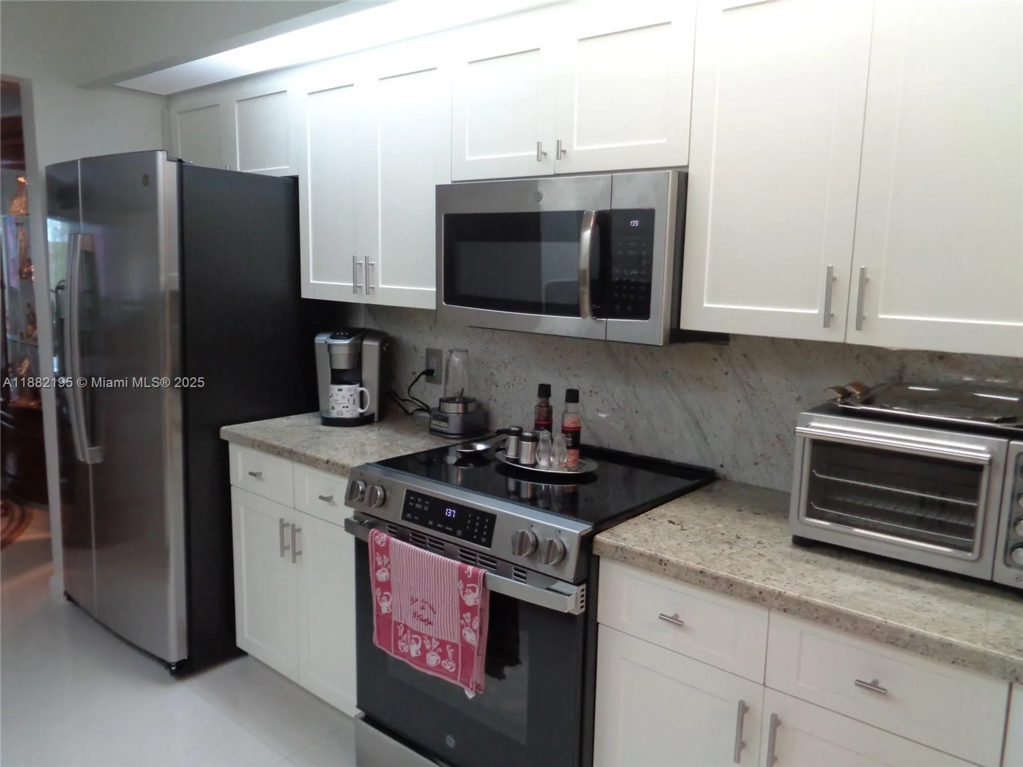 Property Slideshow image 18 of 52 | 701 sw 141st ave 412r, Pembroke Pines, FL, 33027