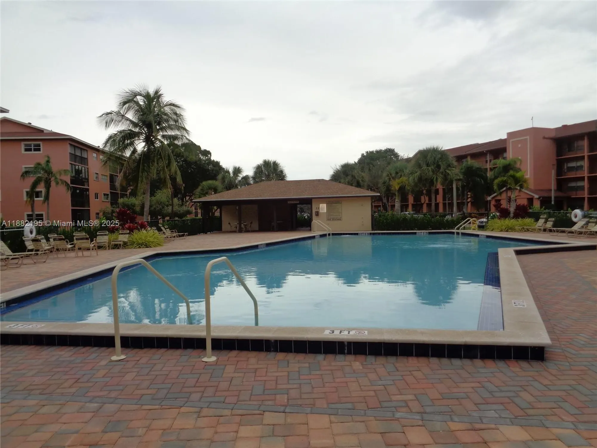 Property Slideshow image 10 of 52 | 701 sw 141st ave 412r, Pembroke Pines, FL, 33027