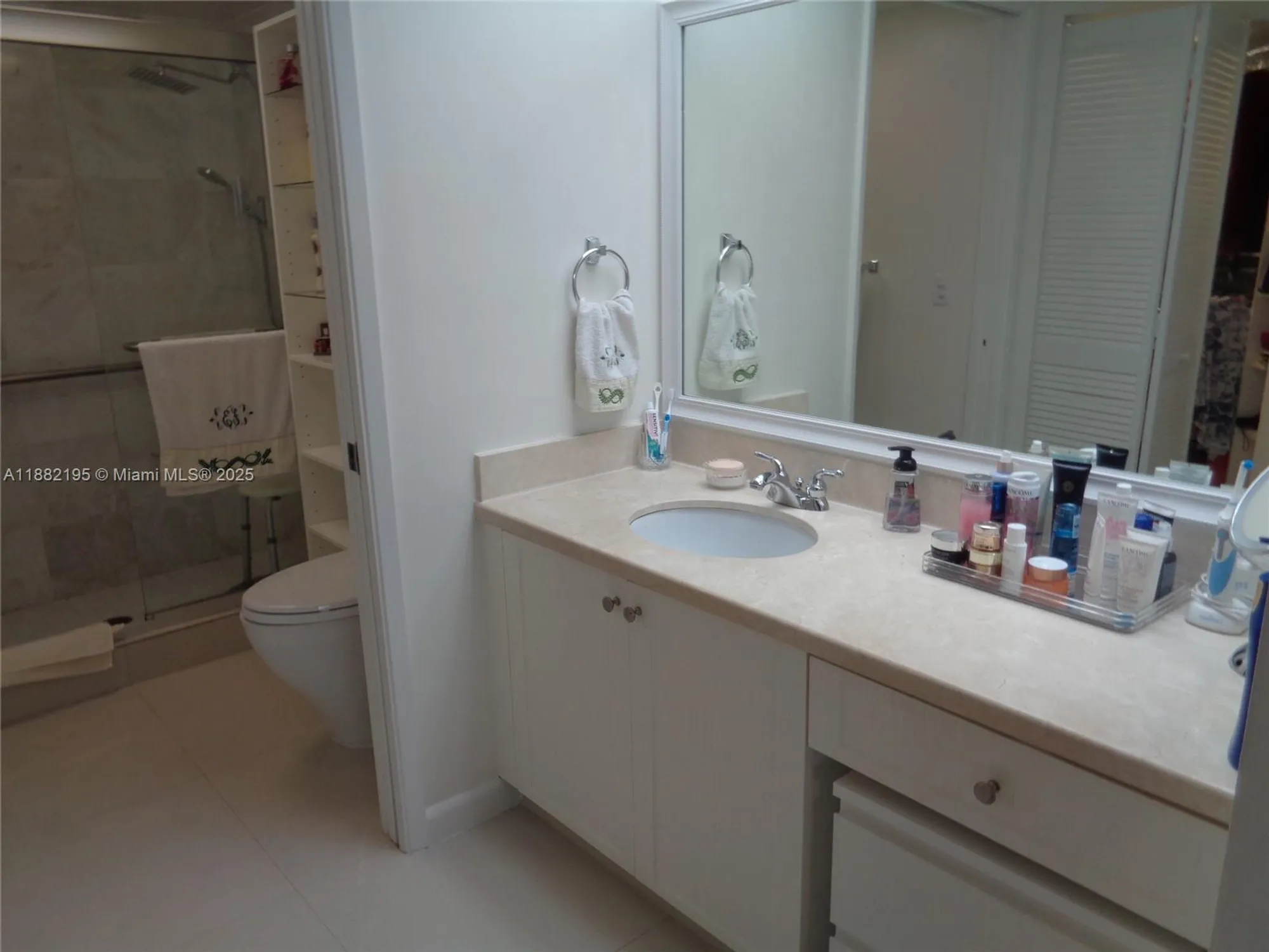 Property Slideshow image 38 of 52 | 701 sw 141st ave 412r, Pembroke Pines, FL, 33027