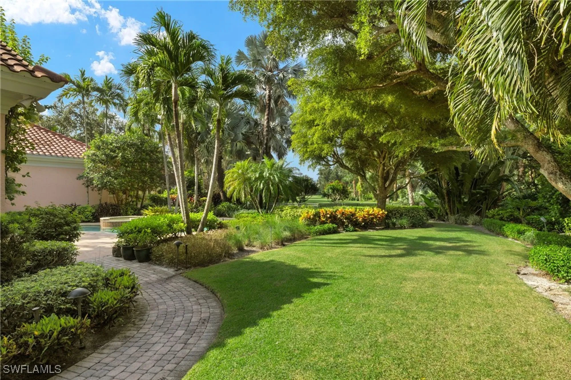 Property Slideshow image 35 of 41 | 7005 verde way, Naples, FL, 34108