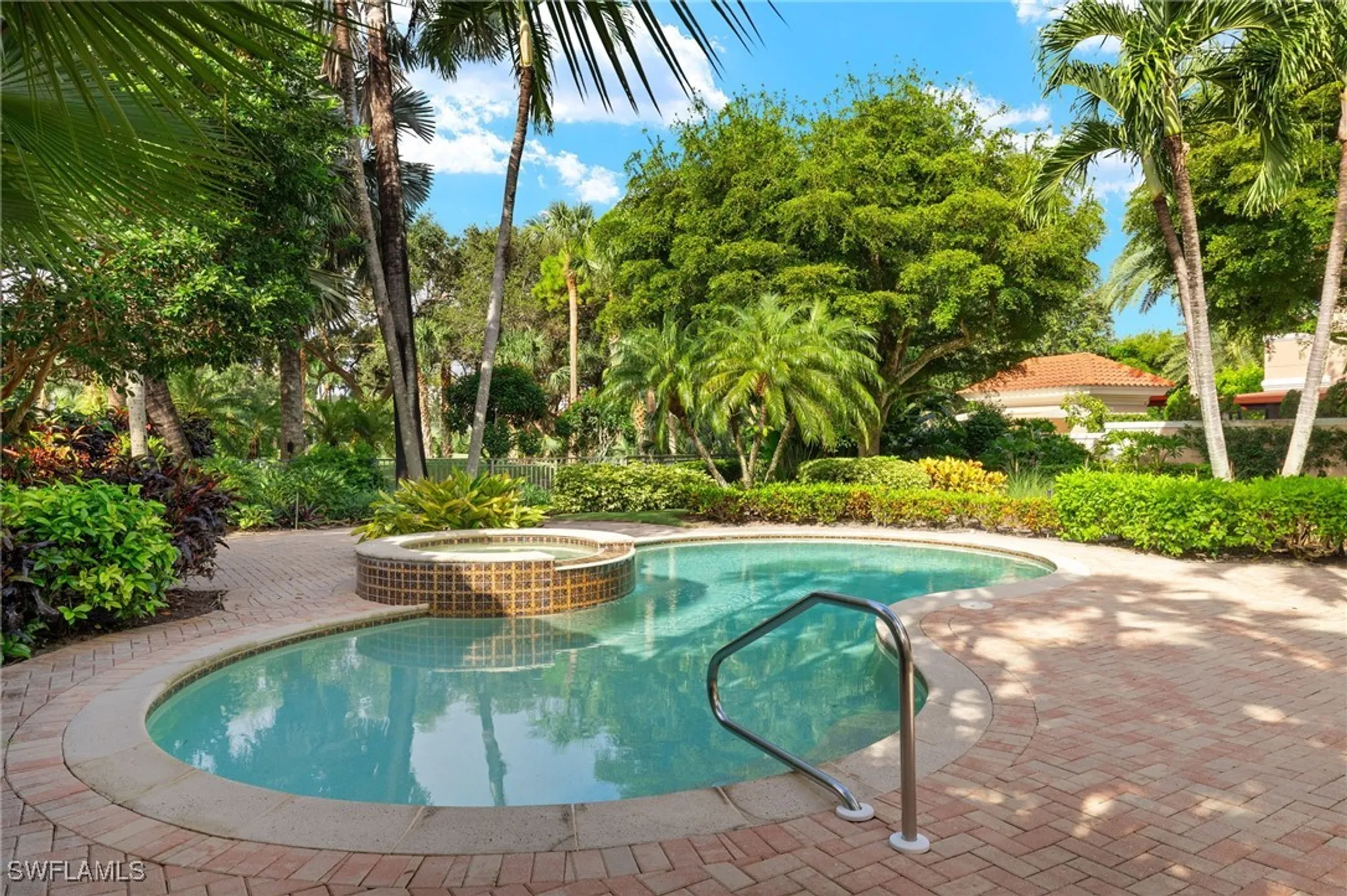 Property Slideshow image 33 of 41 | 7005 verde way, Naples, FL, 34108