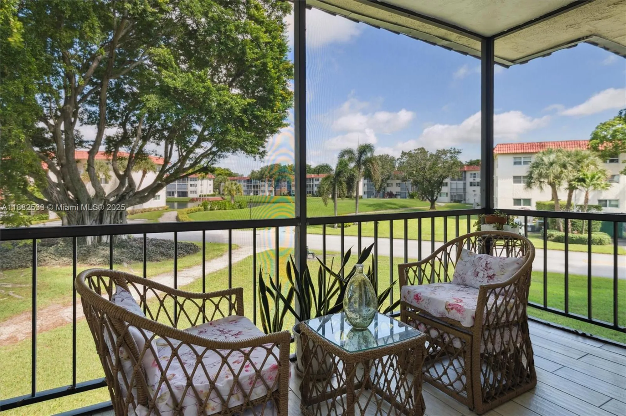 Property Slideshow image 13 of 27 | 611 s hollybrook dr apt 205, Pembroke Pines, FL, 33025