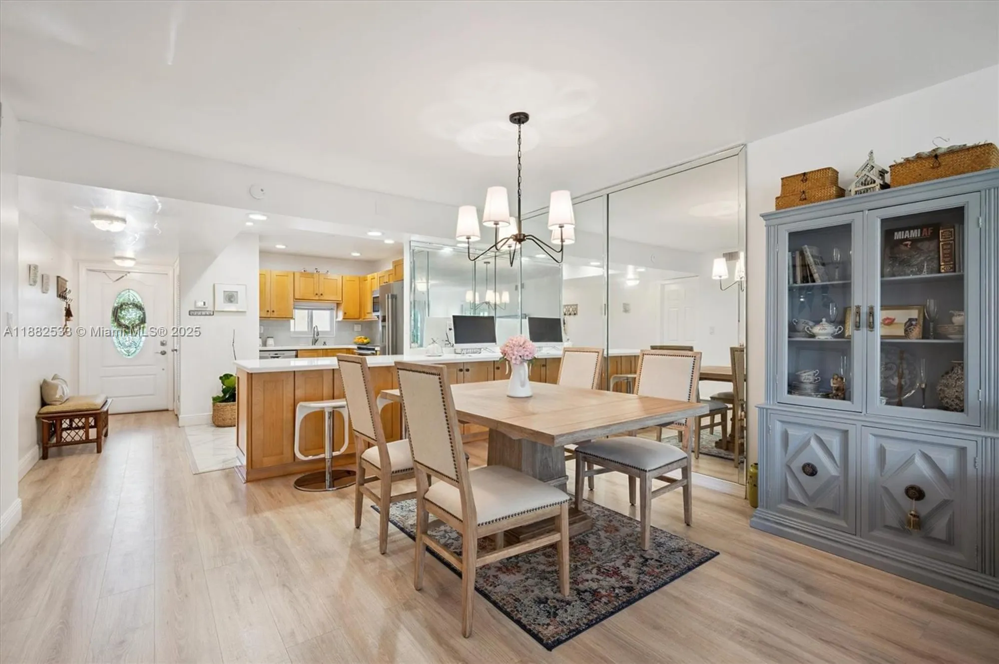 Property Slideshow image 6 of 27 | 611 s hollybrook dr apt 205, Pembroke Pines, FL, 33025