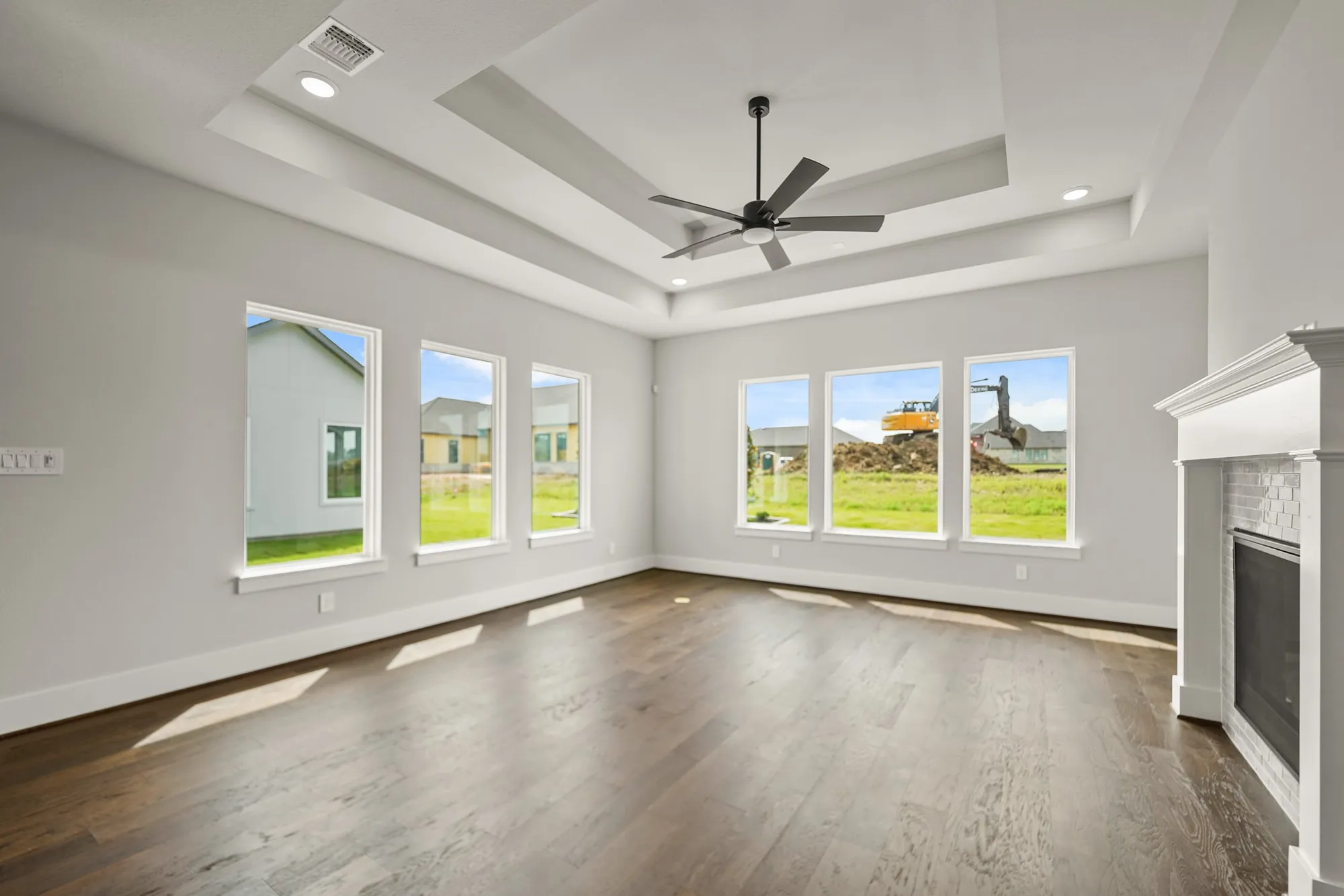 Property Slideshow image 18 of 45 | 15012 lakeline green ln, Willis, TX, 77318