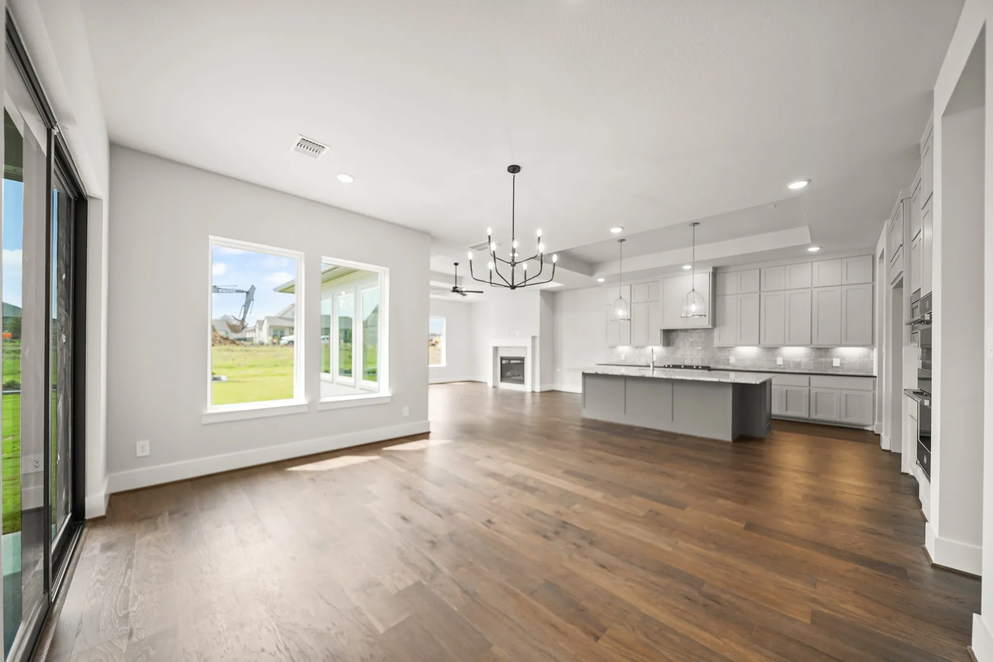 Property Slideshow image 13 of 45 | 15012 lakeline green ln, Willis, TX, 77318