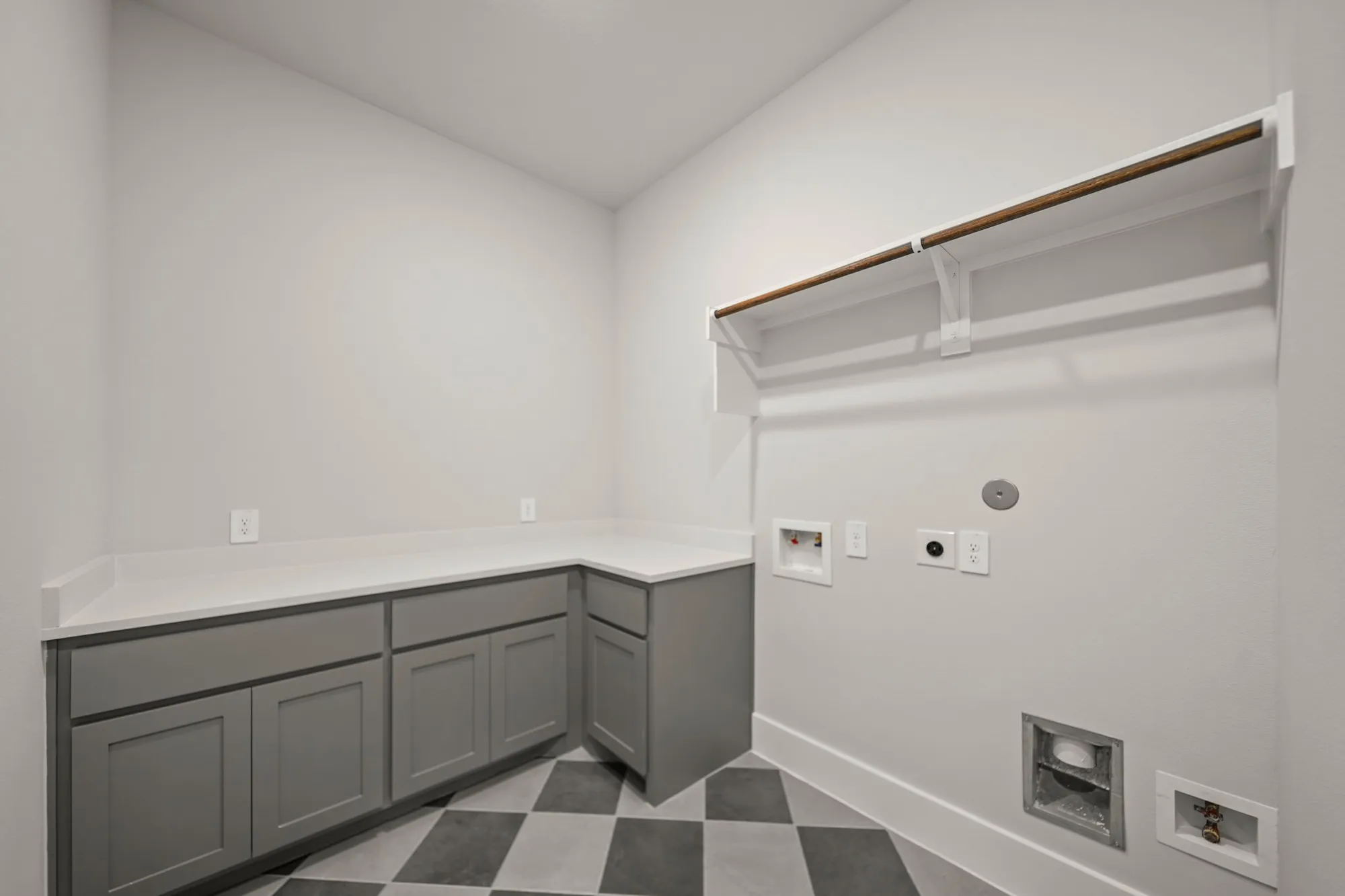 Property Slideshow image 27 of 45 | 15012 lakeline green ln, Willis, TX, 77318