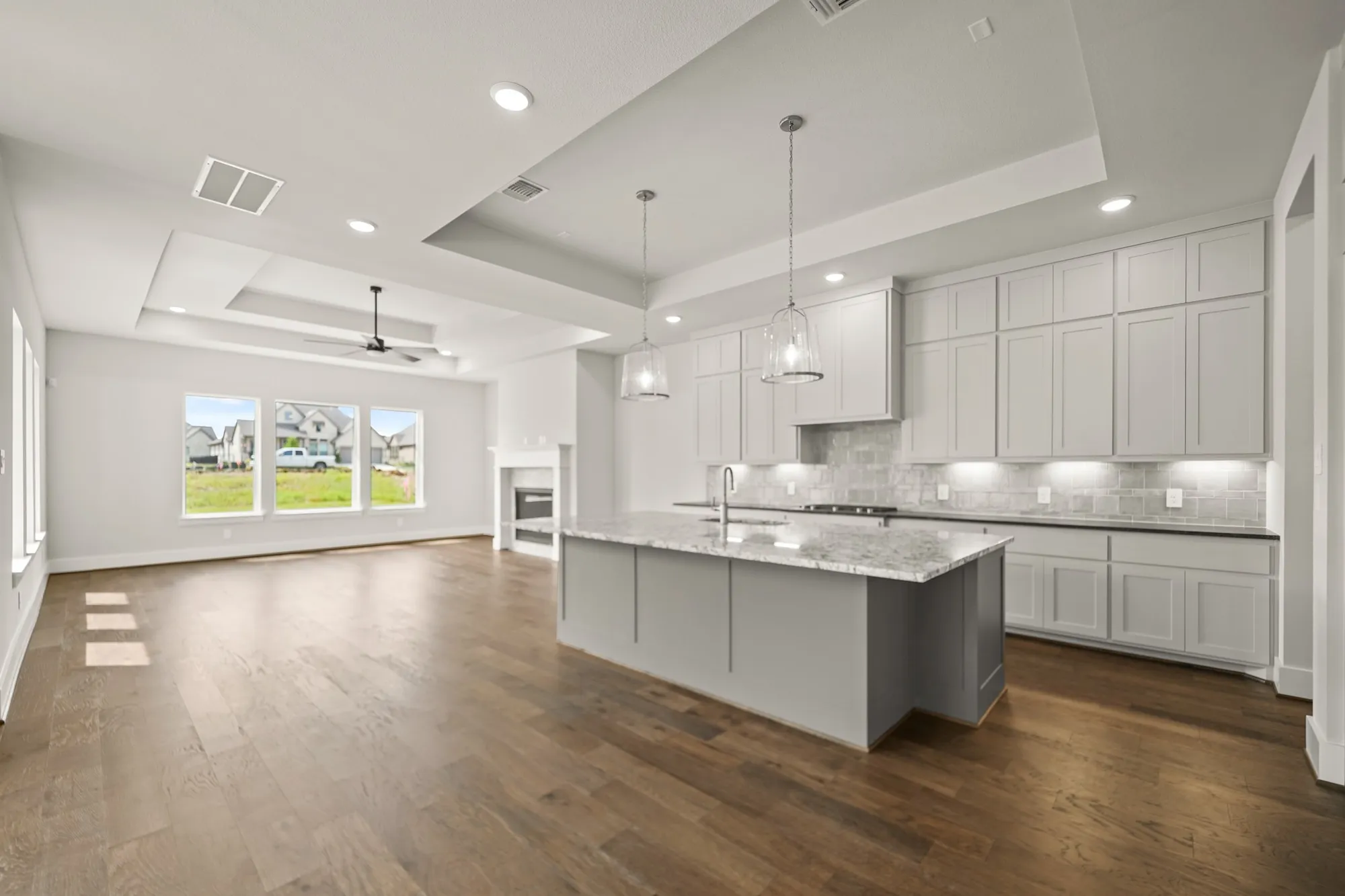 Property Slideshow image 21 of 45 | 15012 lakeline green ln, Willis, TX, 77318