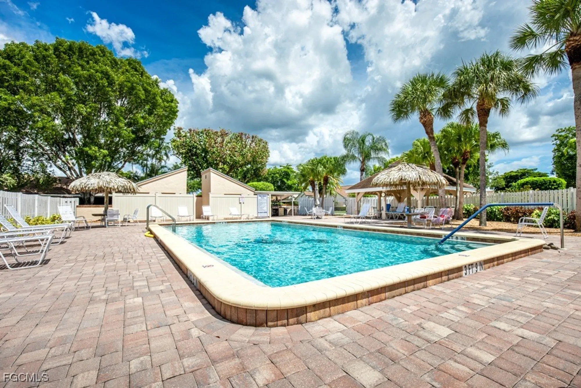 Property Slideshow image 29 of 34 | 7410 lake breeze dr 508, Fort Myers, FL, 33907