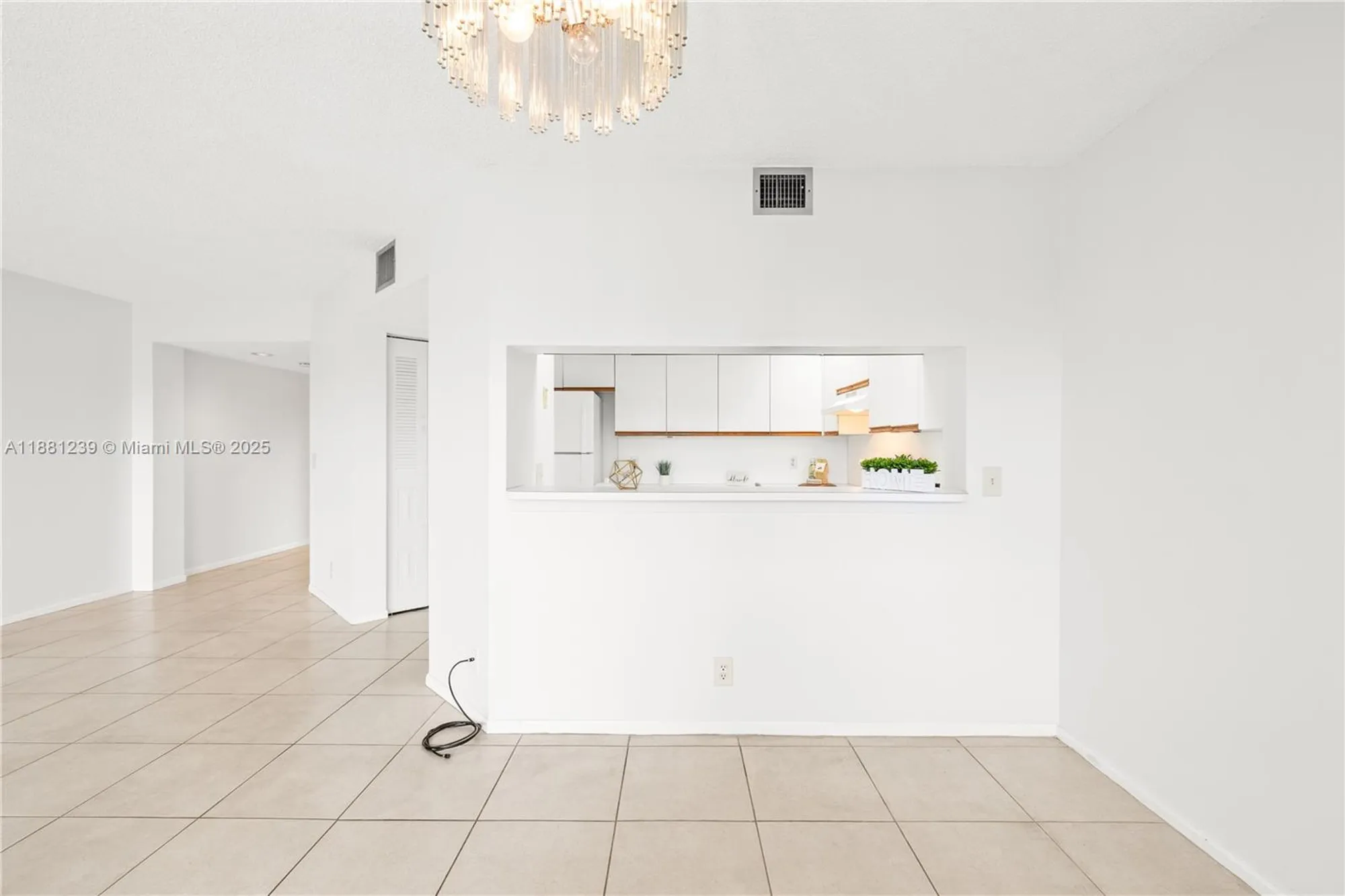 Property Slideshow image 4 of 37 | 901 sw 128th ave 212e, Pembroke Pines, FL, 33027