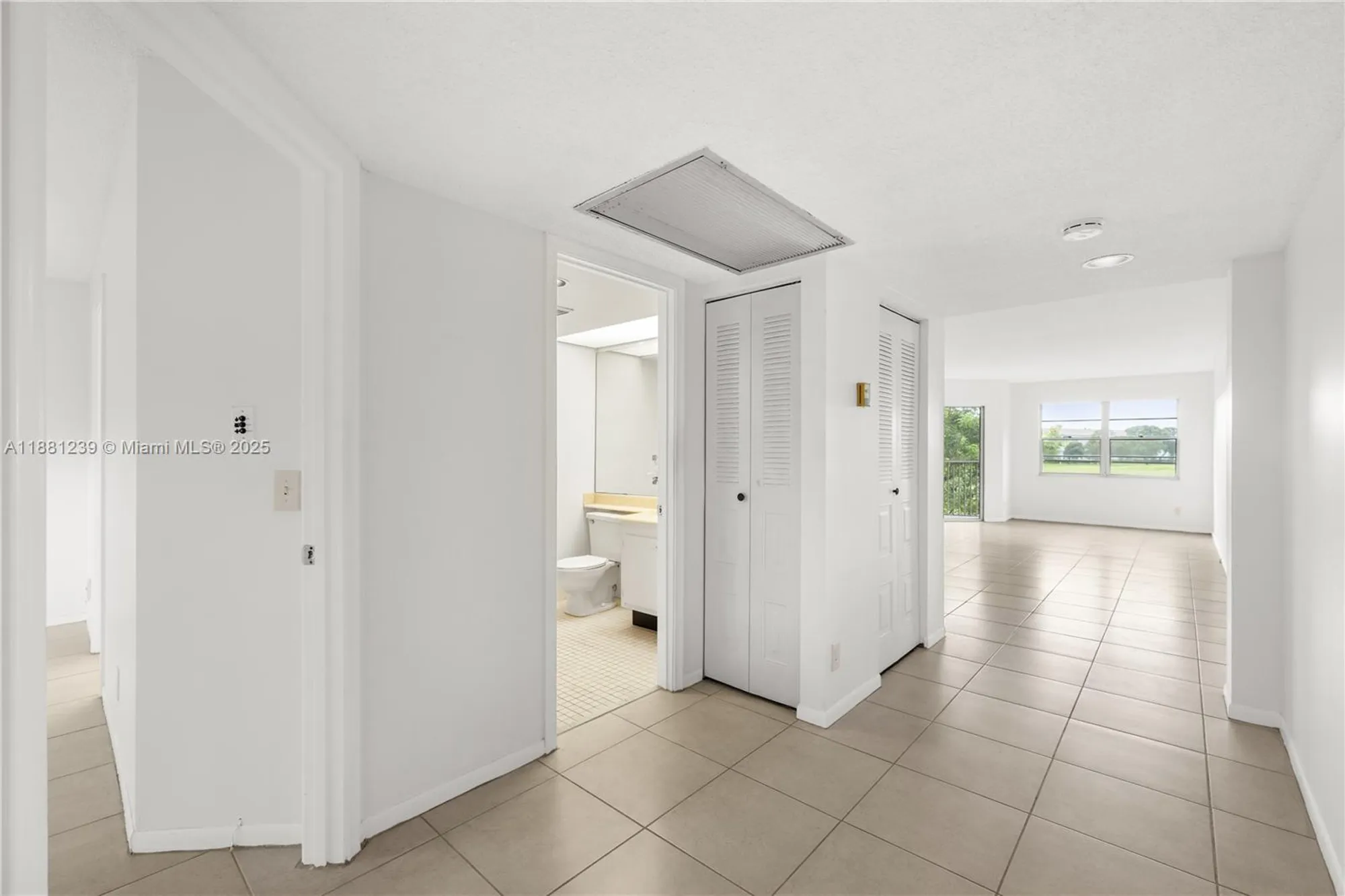 Property Slideshow image 5 of 37 | 901 sw 128th ave 212e, Pembroke Pines, FL, 33027