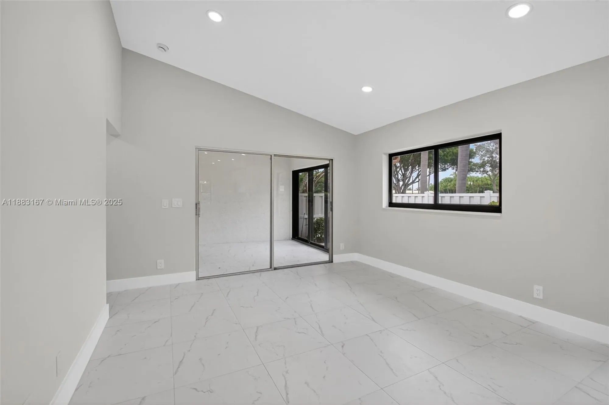Property Slideshow image 12 of 57 | 8067 summerbreeze ln, Boca Raton, FL, 33496
