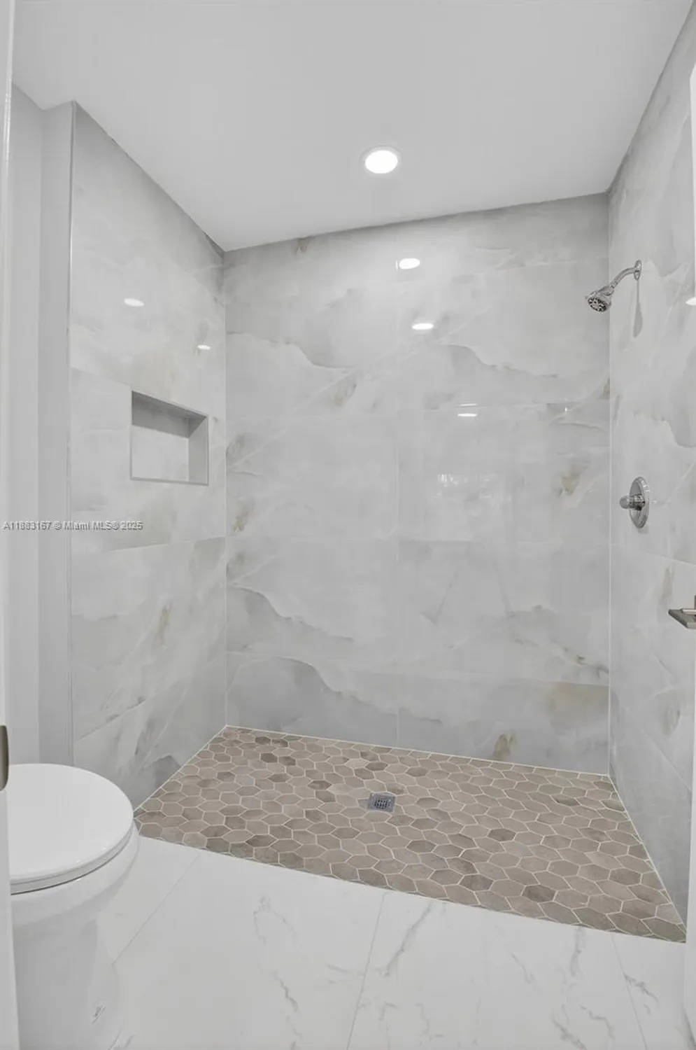 Property Slideshow image 26 of 57 | 8067 summerbreeze ln, Boca Raton, FL, 33496