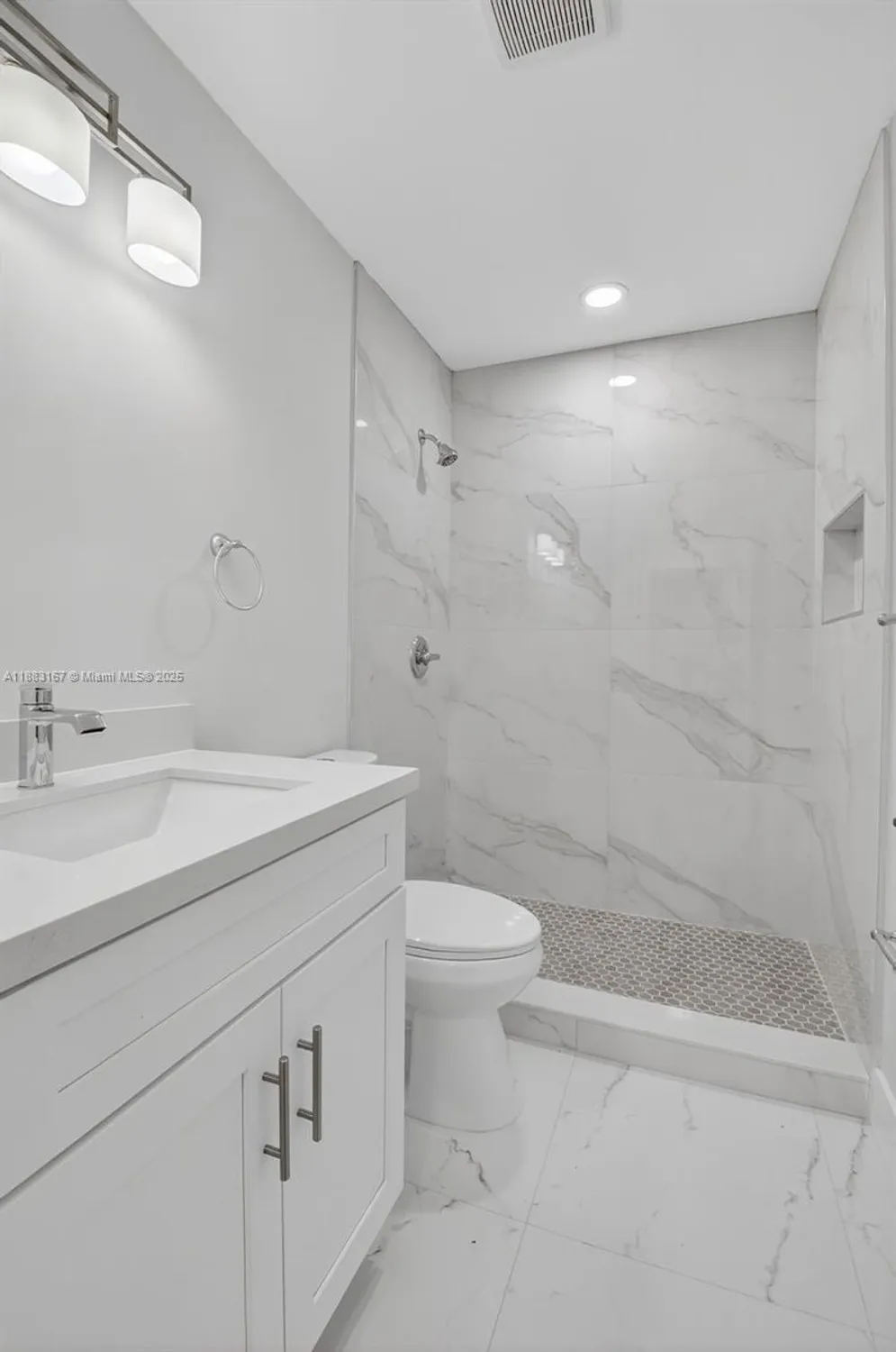 Property Slideshow image 21 of 57 | 8067 summerbreeze ln, Boca Raton, FL, 33496