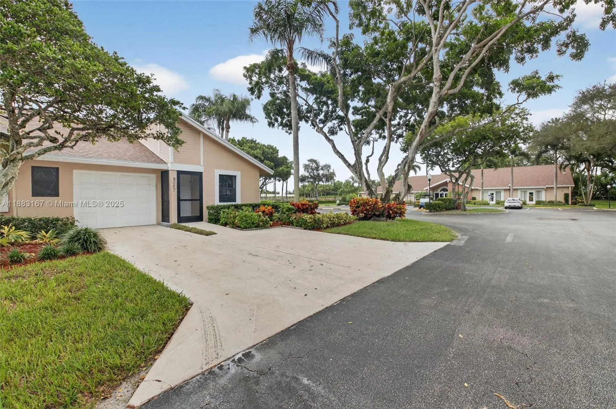 Property Slideshow image 6 of 57 | 8067 summerbreeze ln, Boca Raton, FL, 33496