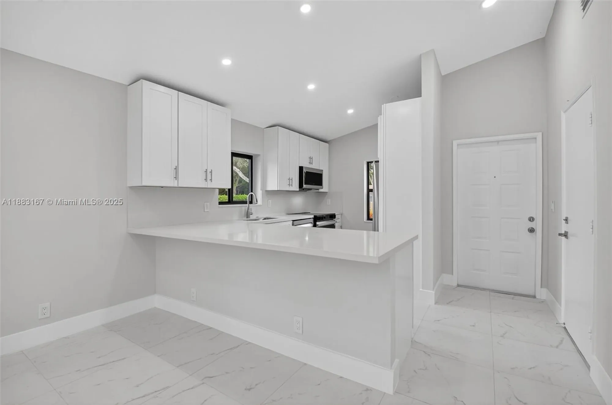 Property Slideshow image 7 of 57 | 8067 summerbreeze ln, Boca Raton, FL, 33496