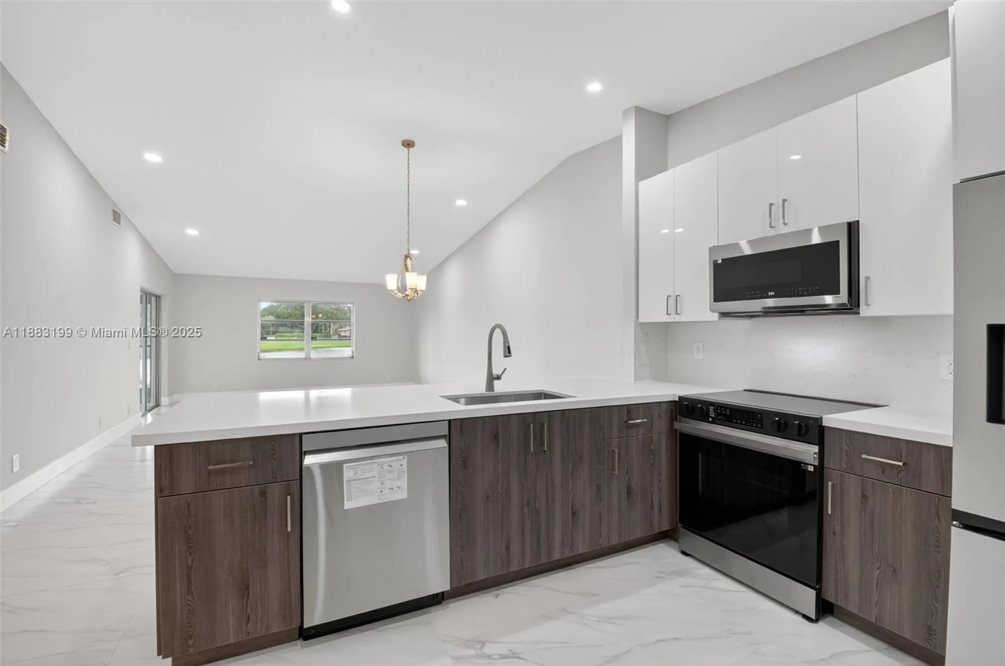 Property Slideshow image 16 of 65 | 8127 songbird ter, Boca Raton, FL, 33496