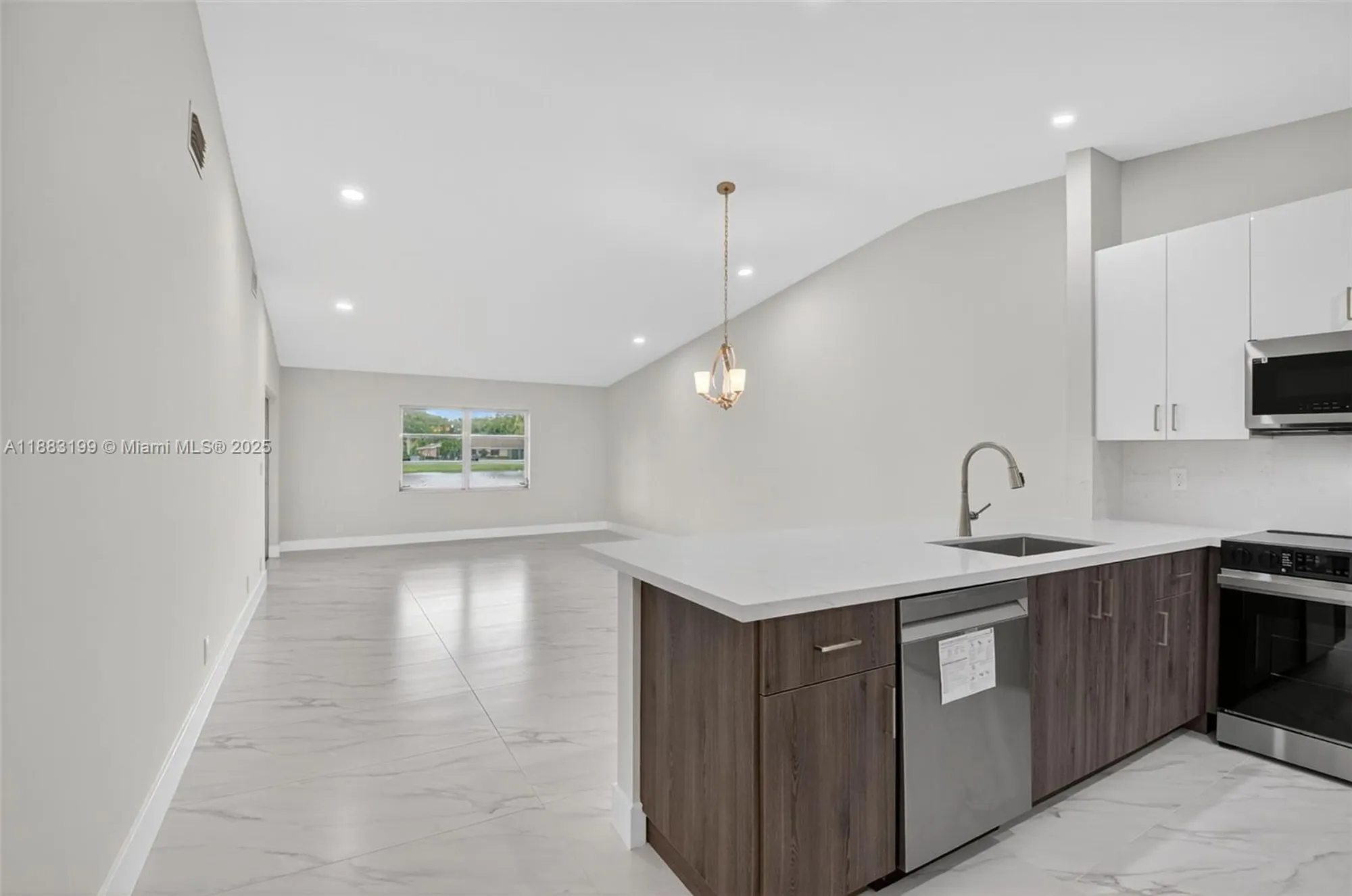 Property Slideshow image 8 of 65 | 8127 songbird ter, Boca Raton, FL, 33496