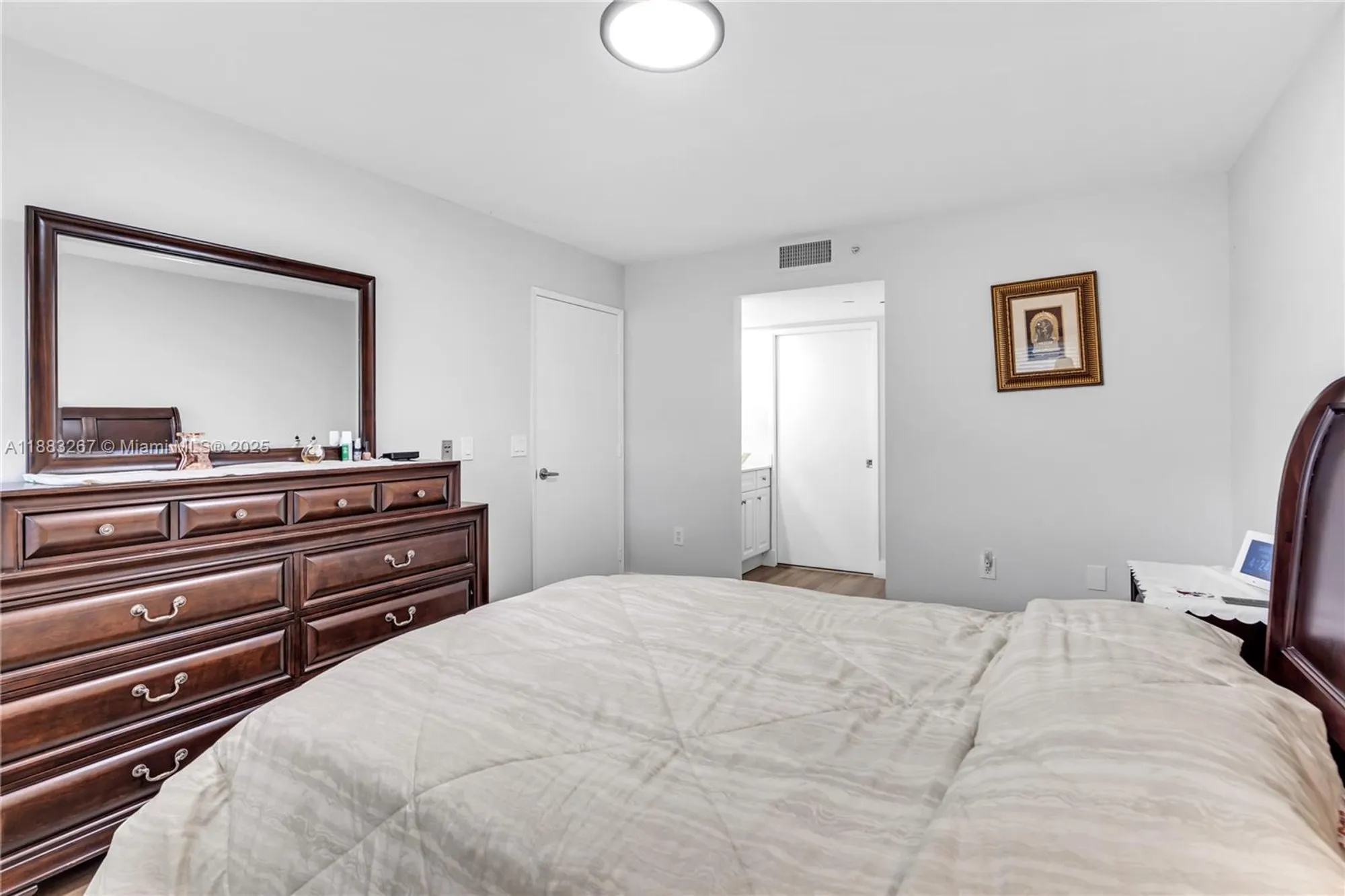 Property Slideshow image 16 of 25 | 701 sw 142nd ave 108s, Pembroke Pines, FL, 33027