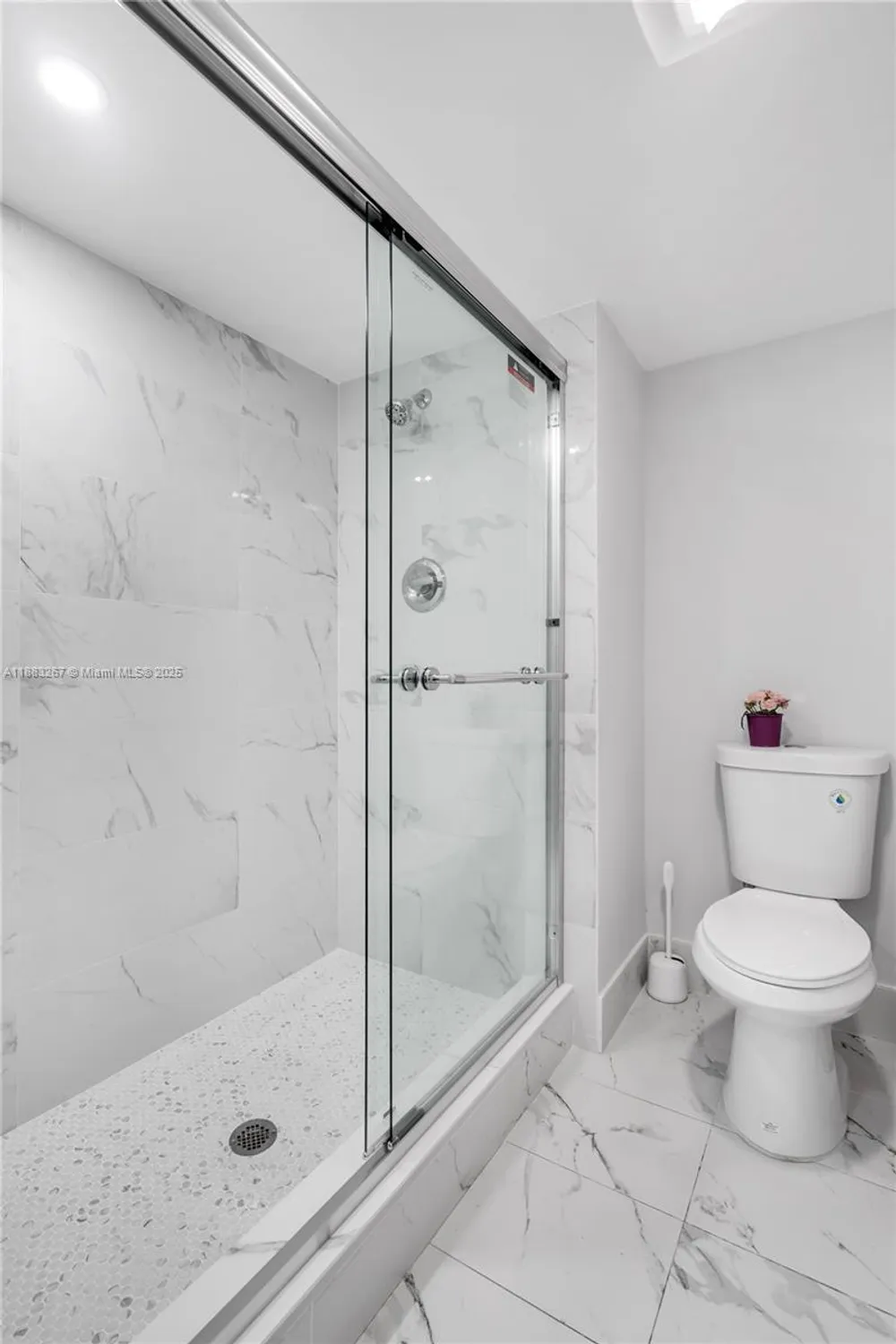 Property Slideshow image 18 of 25 | 701 sw 142nd ave 108s, Pembroke Pines, FL, 33027