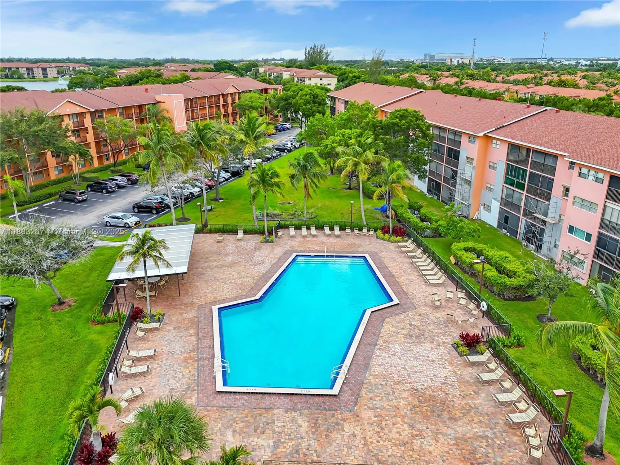 Property Slideshow image 23 of 25 | 701 sw 142nd ave 108s, Pembroke Pines, FL, 33027