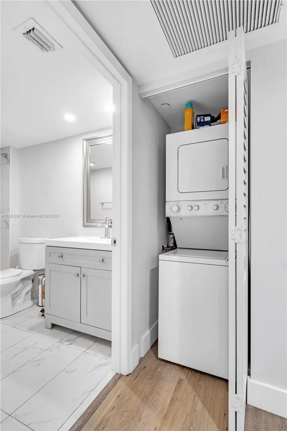 Property Slideshow image 9 of 25 | 701 sw 142nd ave 108s, Pembroke Pines, FL, 33027