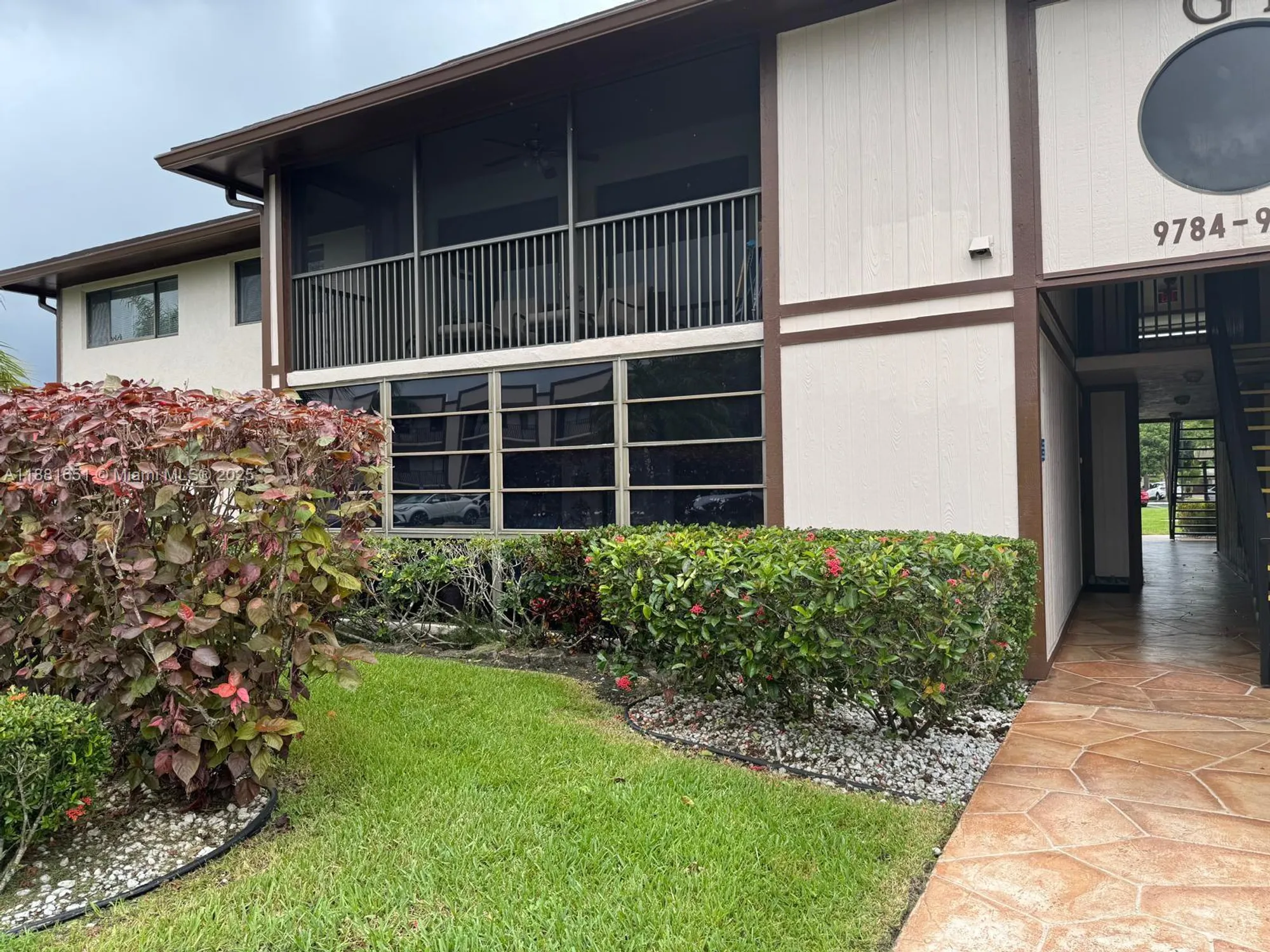 Property Slideshow image 1 of 35 | 9794 n belfort cir 202, Tamarac, FL, 33321