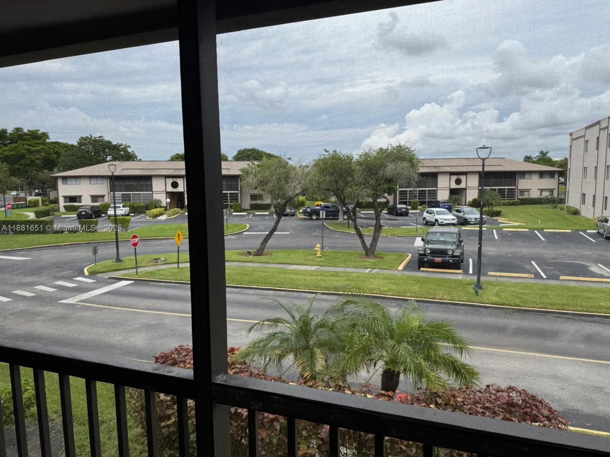 Property Slideshow image 32 of 35 | 9794 n belfort cir 202, Tamarac, FL, 33321