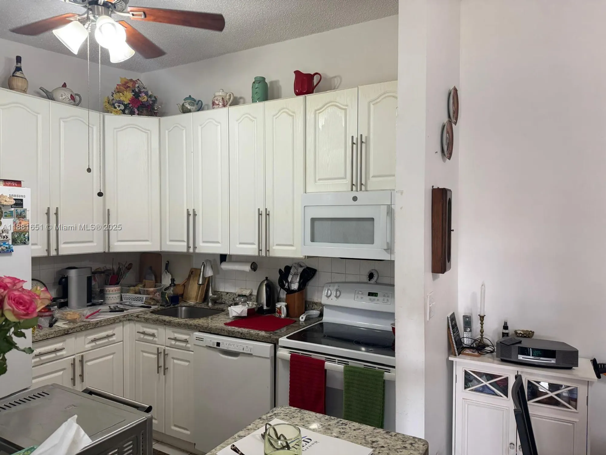 Property Slideshow image 7 of 35 | 9794 n belfort cir 202, Tamarac, FL, 33321