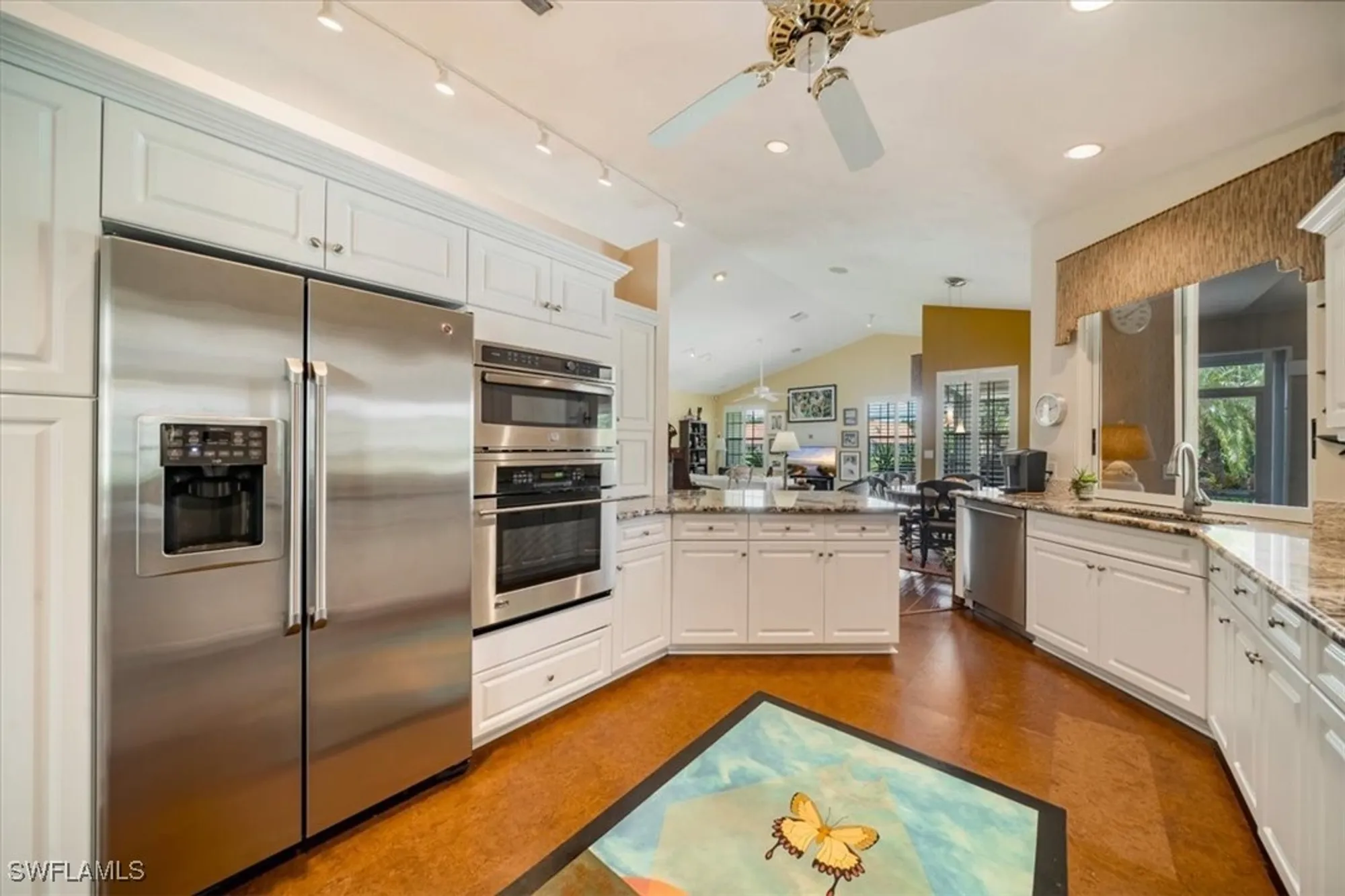 Property Slideshow image 10 of 50 | 215 monterey dr, Naples, FL, 34119