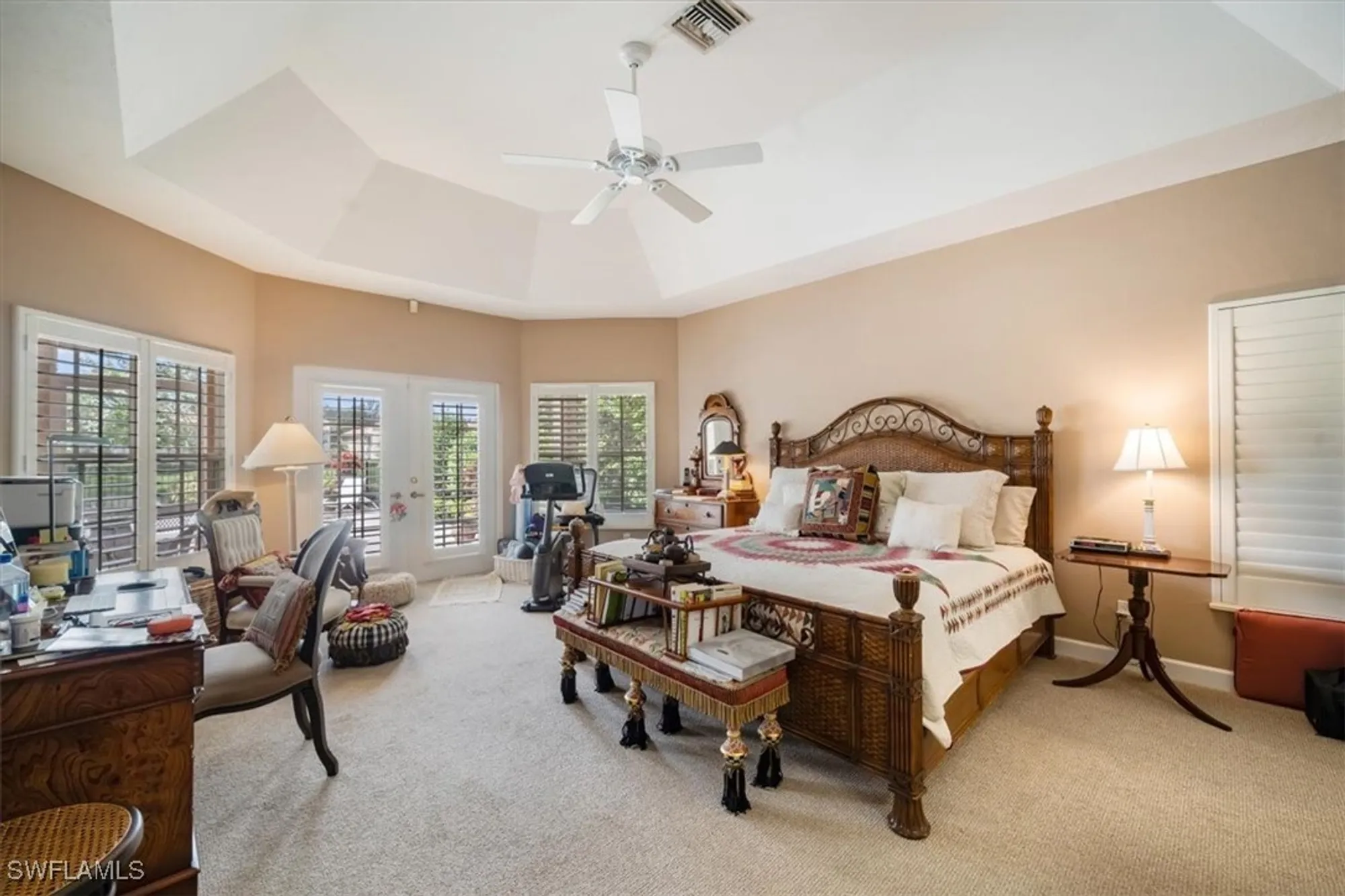 Property Slideshow image 22 of 50 | 215 monterey dr, Naples, FL, 34119