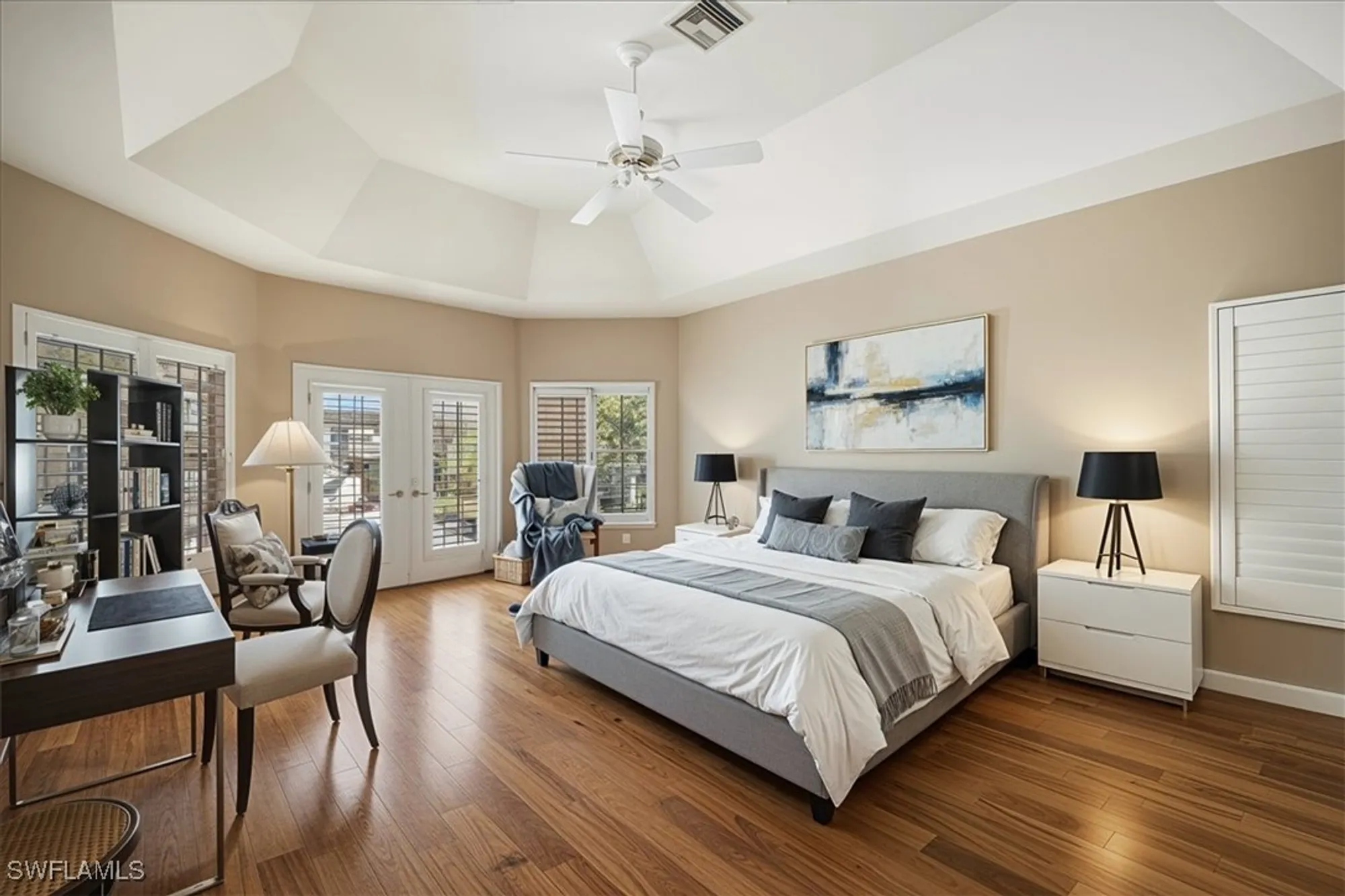 Property Slideshow image 23 of 50 | 215 monterey dr, Naples, FL, 34119