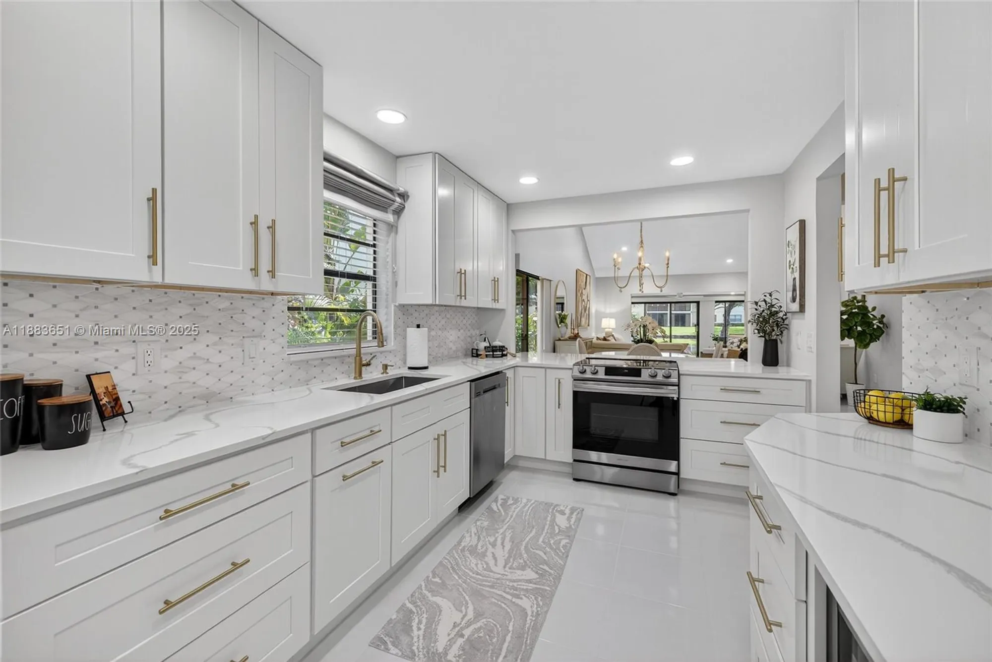 Property Slideshow image 15 of 61 | 21695 arriba real, Boca Raton, FL, 33433