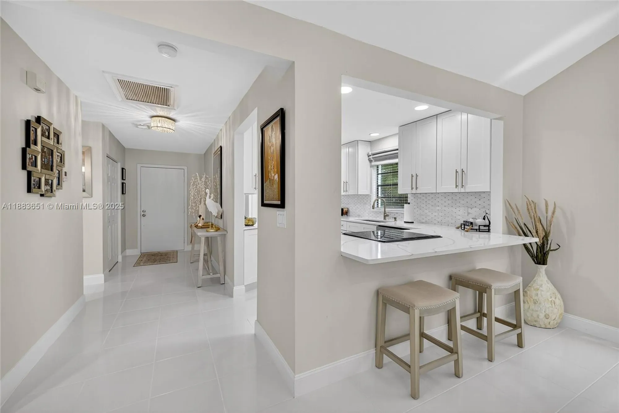 Property Slideshow image 17 of 61 | 21695 arriba real, Boca Raton, FL, 33433