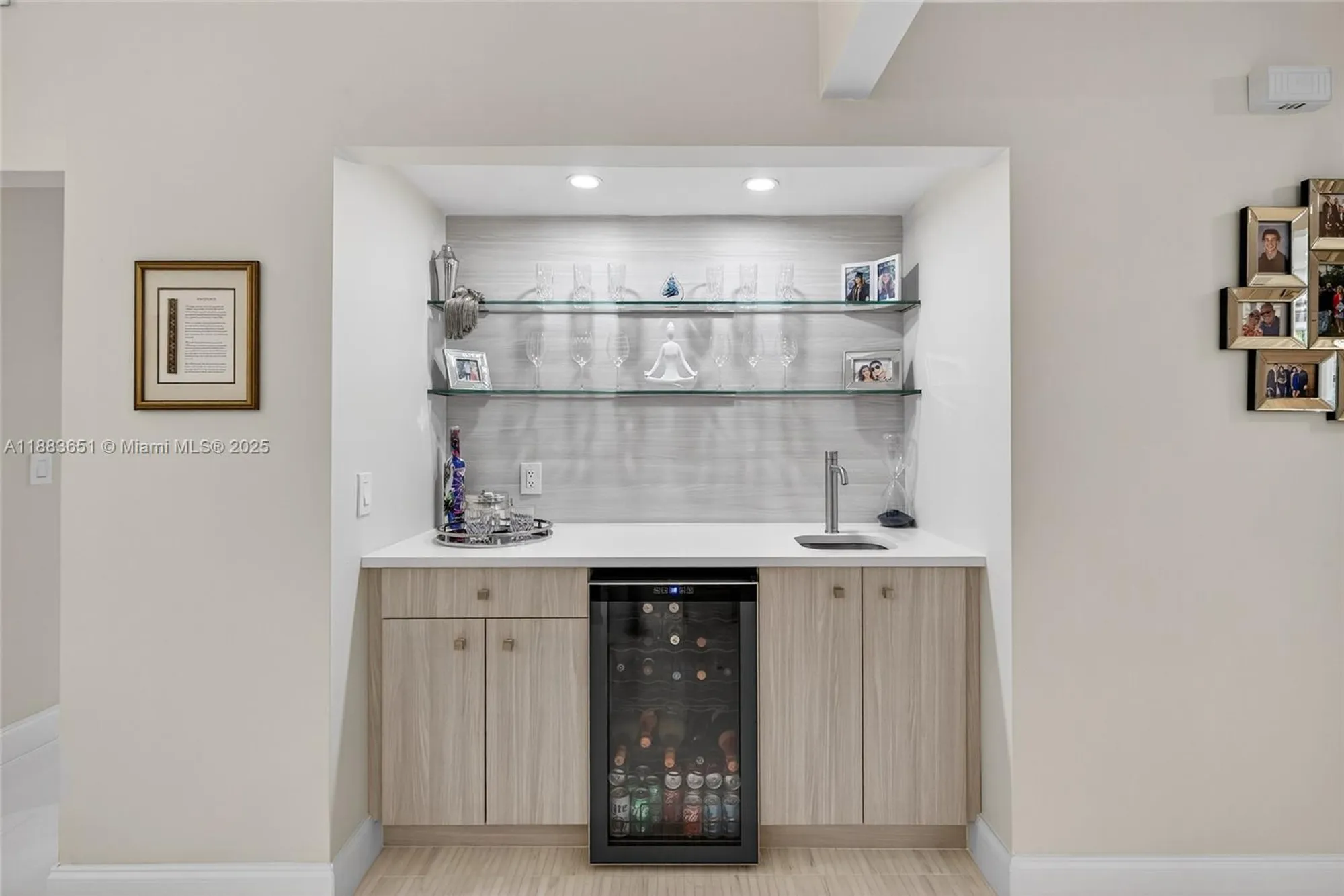 Property Slideshow image 19 of 61 | 21695 arriba real, Boca Raton, FL, 33433