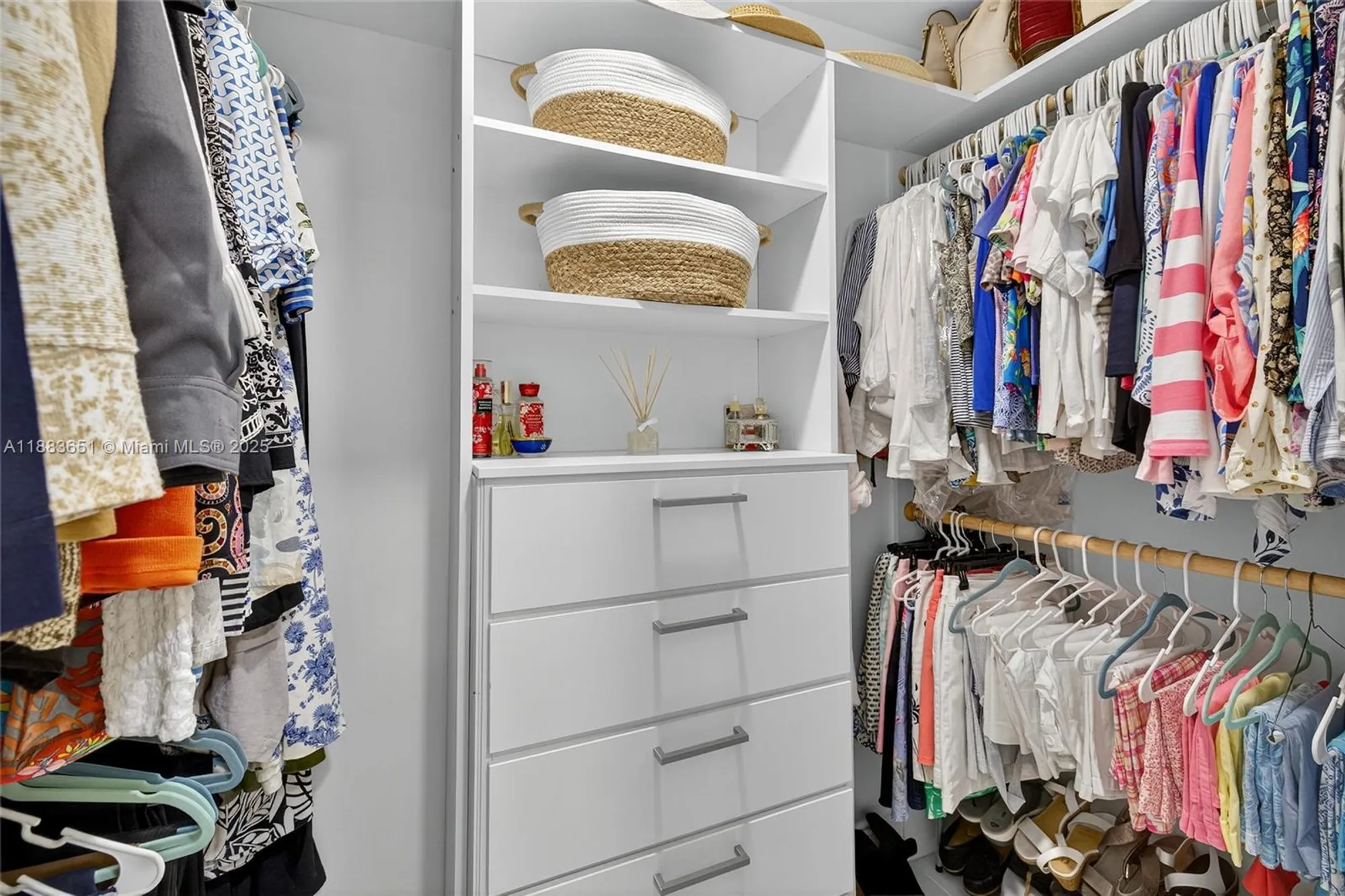 Property Slideshow image 28 of 61 | 21695 arriba real, Boca Raton, FL, 33433