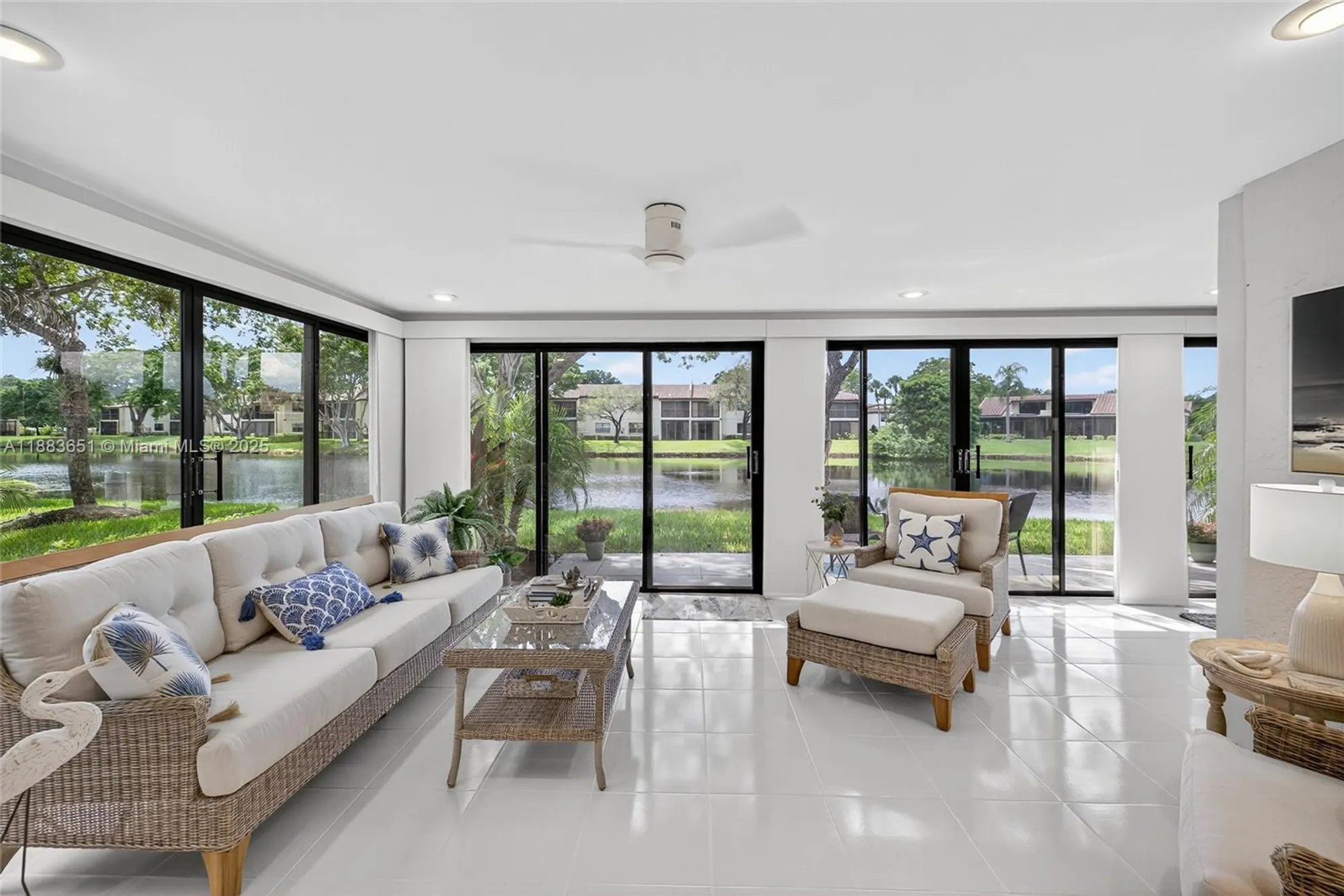 Property Slideshow image 35 of 61 | 21695 arriba real, Boca Raton, FL, 33433