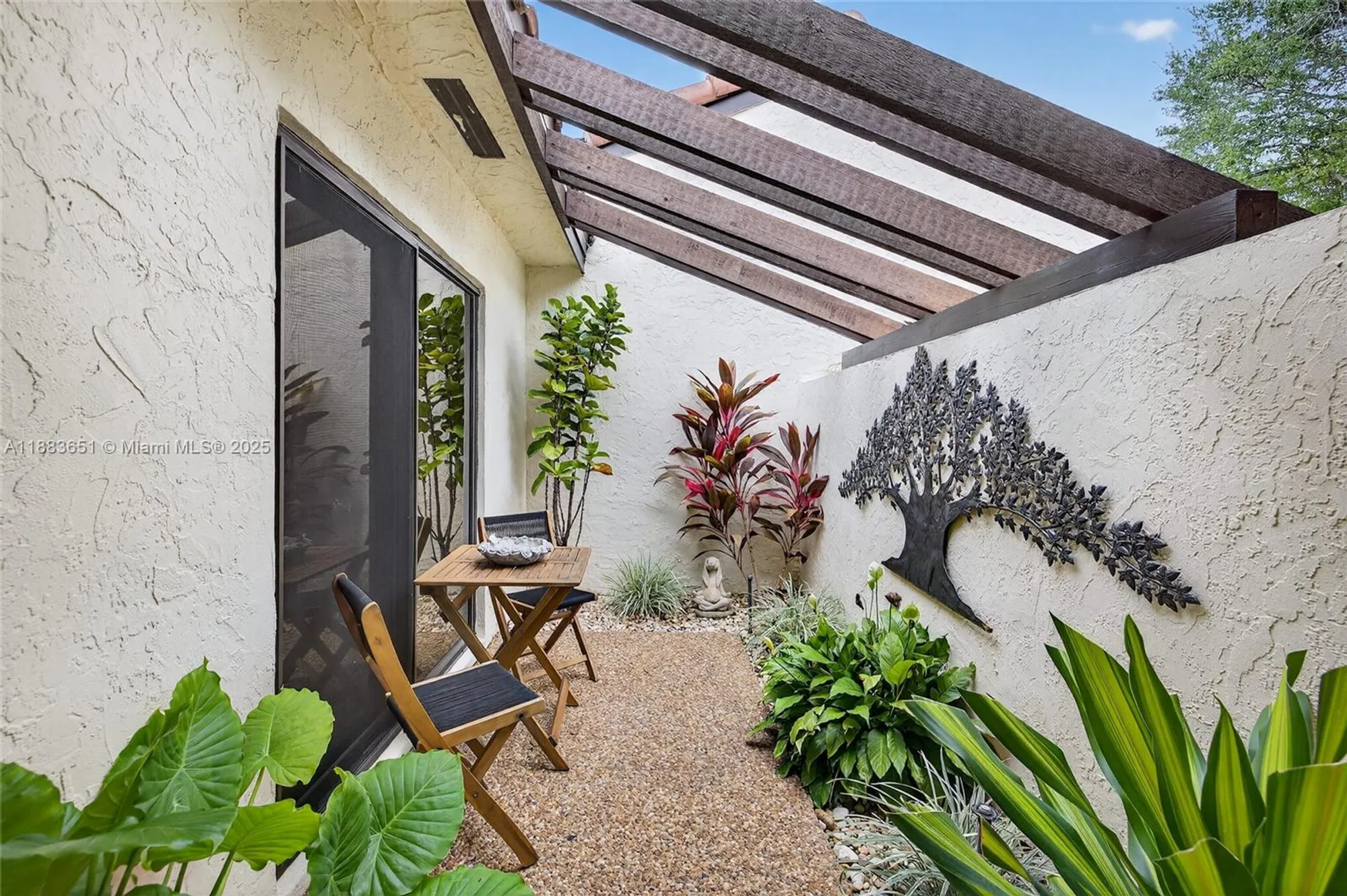 Property Slideshow image 42 of 61 | 21695 arriba real, Boca Raton, FL, 33433