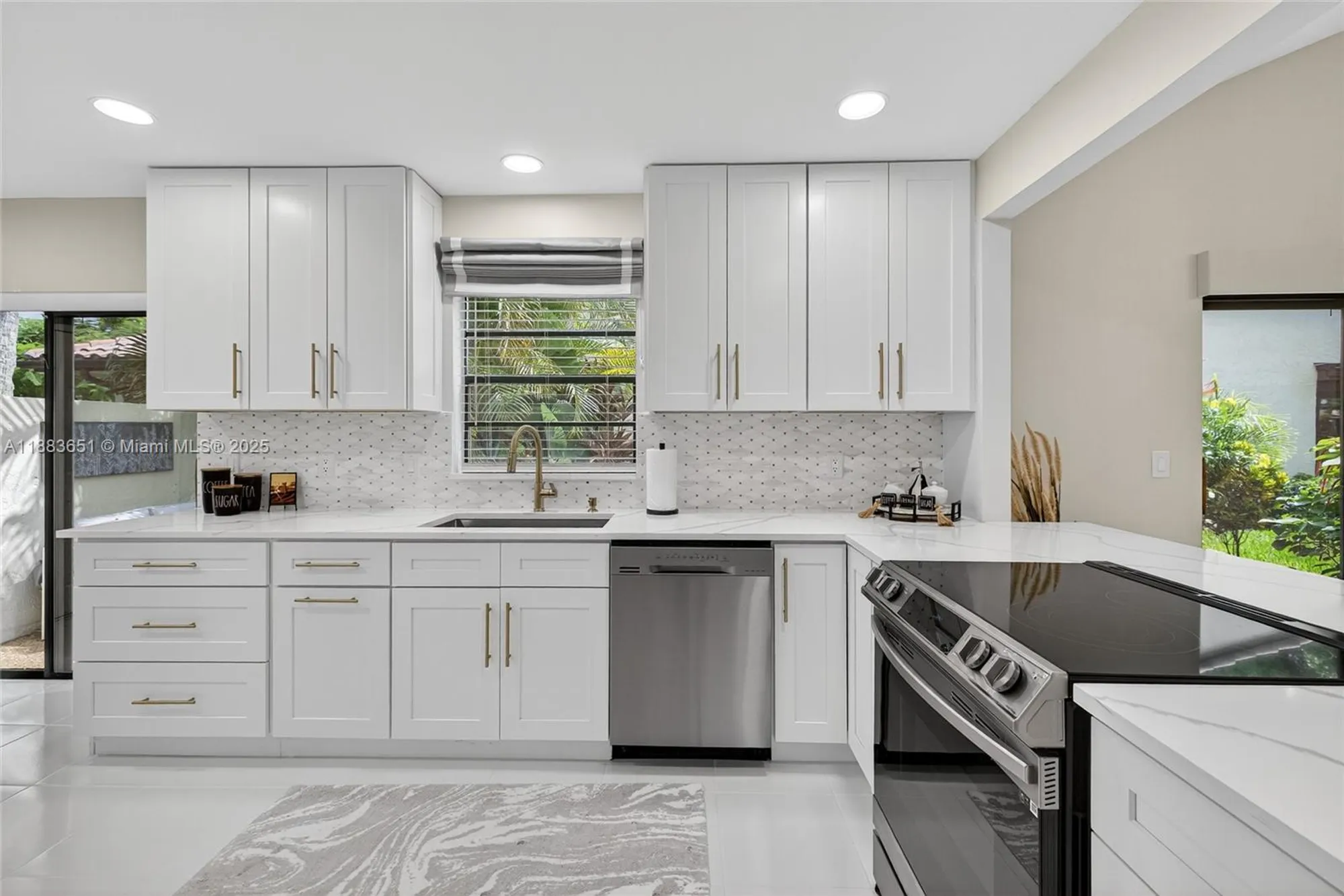 Property Slideshow image 8 of 61 | 21695 arriba real, Boca Raton, FL, 33433