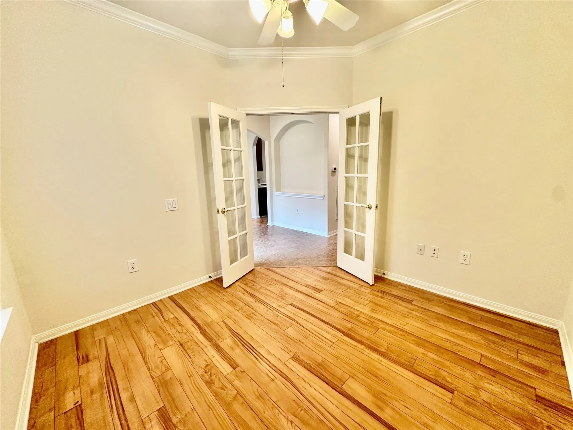 Property Slideshow image 19 of 31 | 1306 modena dr, Pearland, TX, 77581