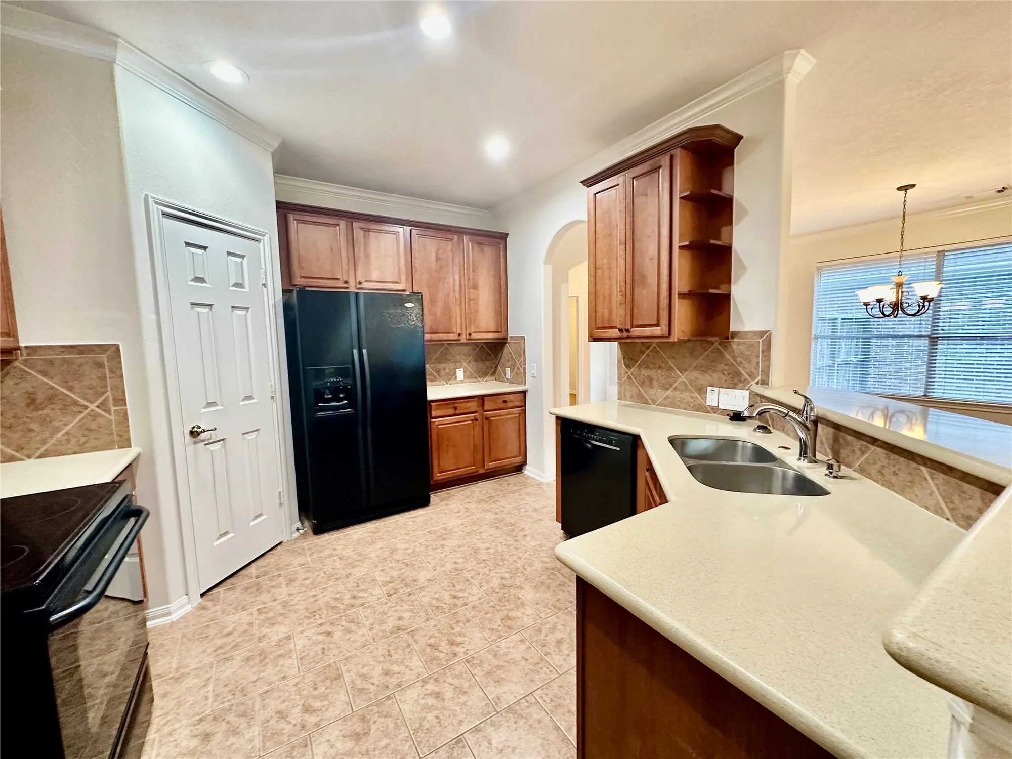 Property Slideshow image 11 of 31 | 1306 modena dr, Pearland, TX, 77581