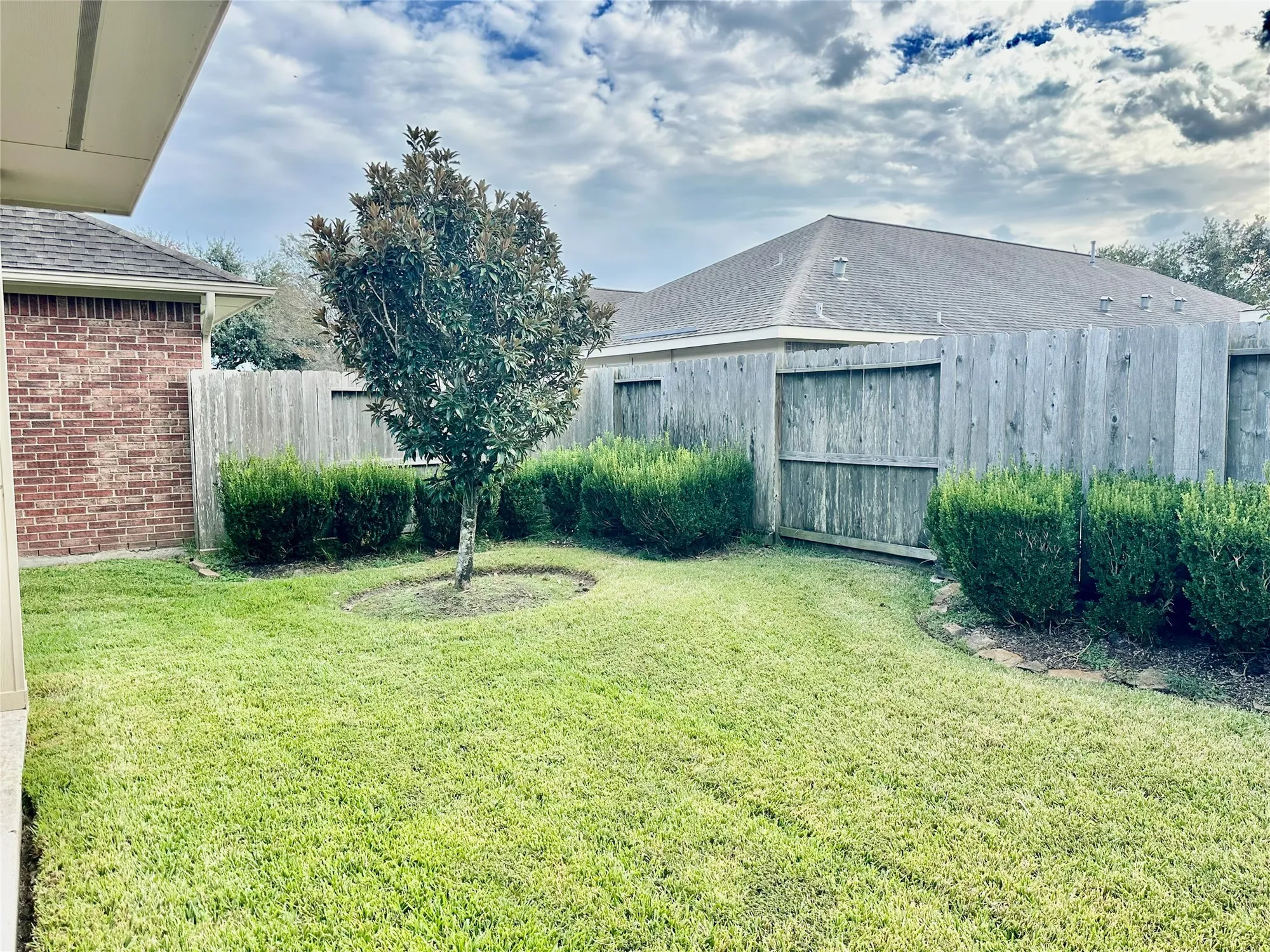 Property Slideshow image 24 of 31 | 1306 modena dr, Pearland, TX, 77581