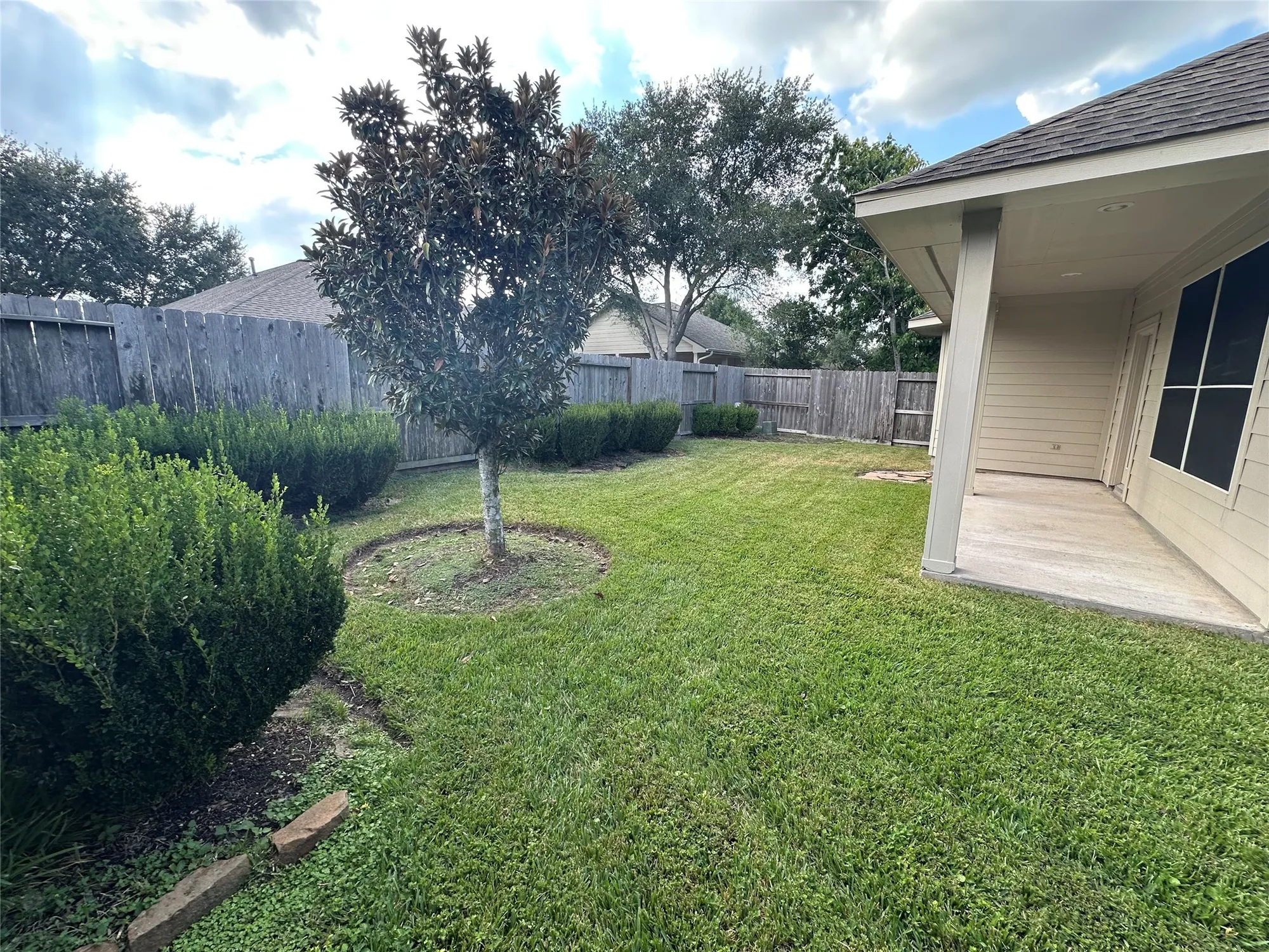 Property Slideshow image 28 of 31 | 1306 modena dr, Pearland, TX, 77581