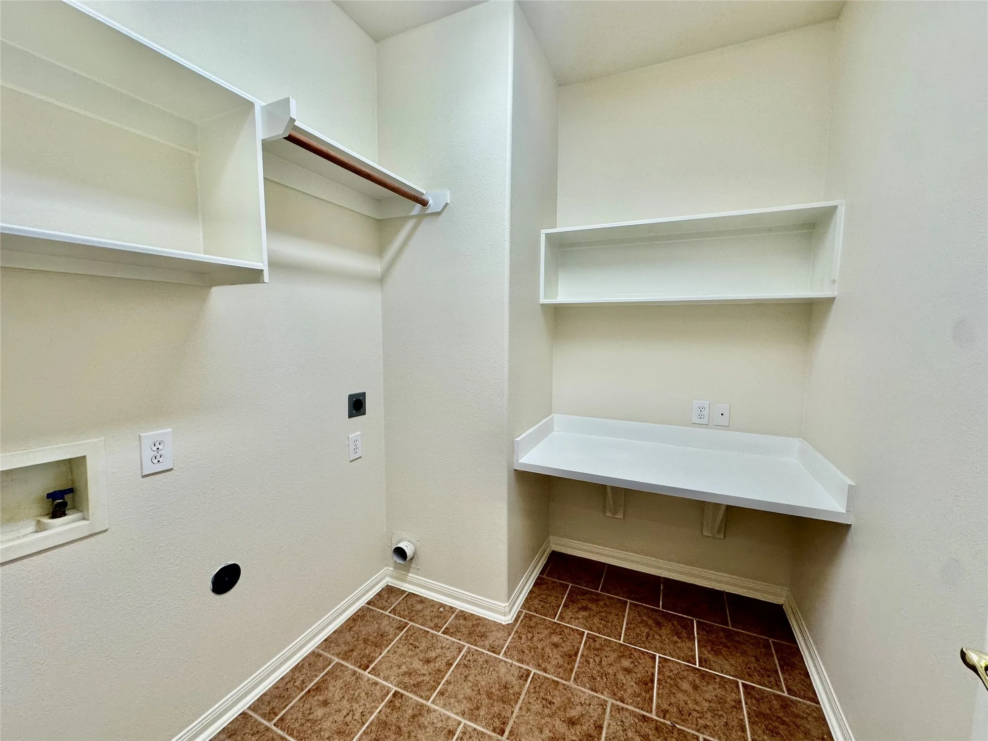 Property Slideshow image 30 of 31 | 1306 modena dr, Pearland, TX, 77581