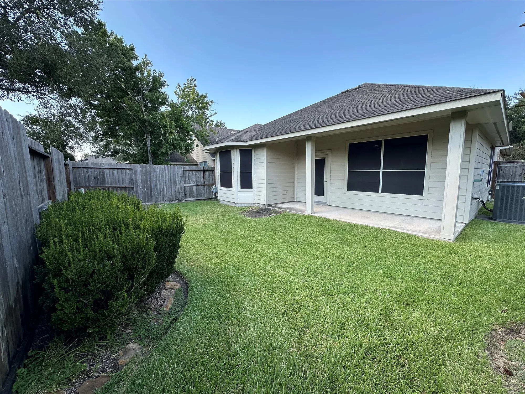 Property Slideshow image 6 of 31 | 1306 modena dr, Pearland, TX, 77581