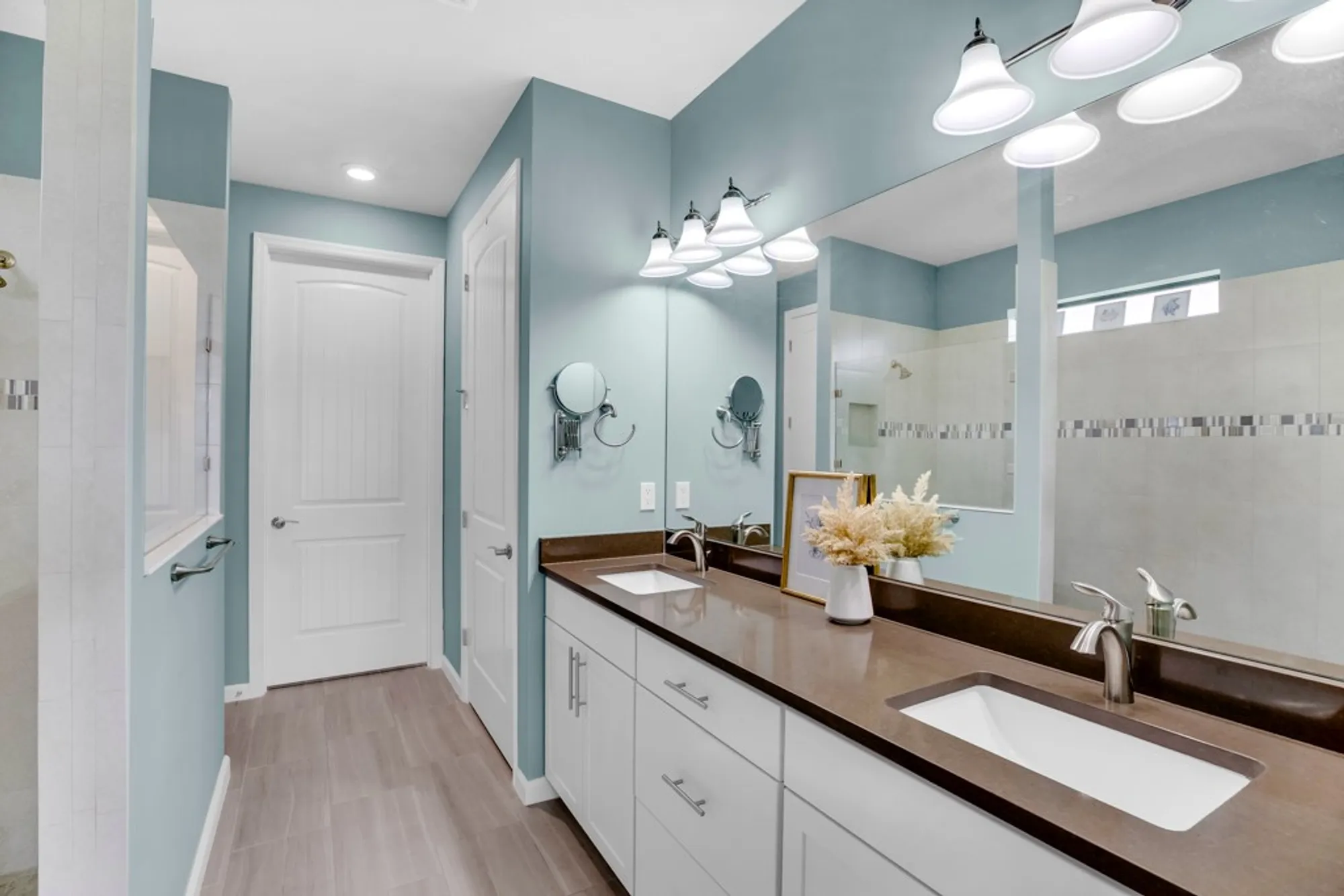 Property Slideshow image 16 of 36 | 5027 monroe cir, Vero Beach, FL, 32967