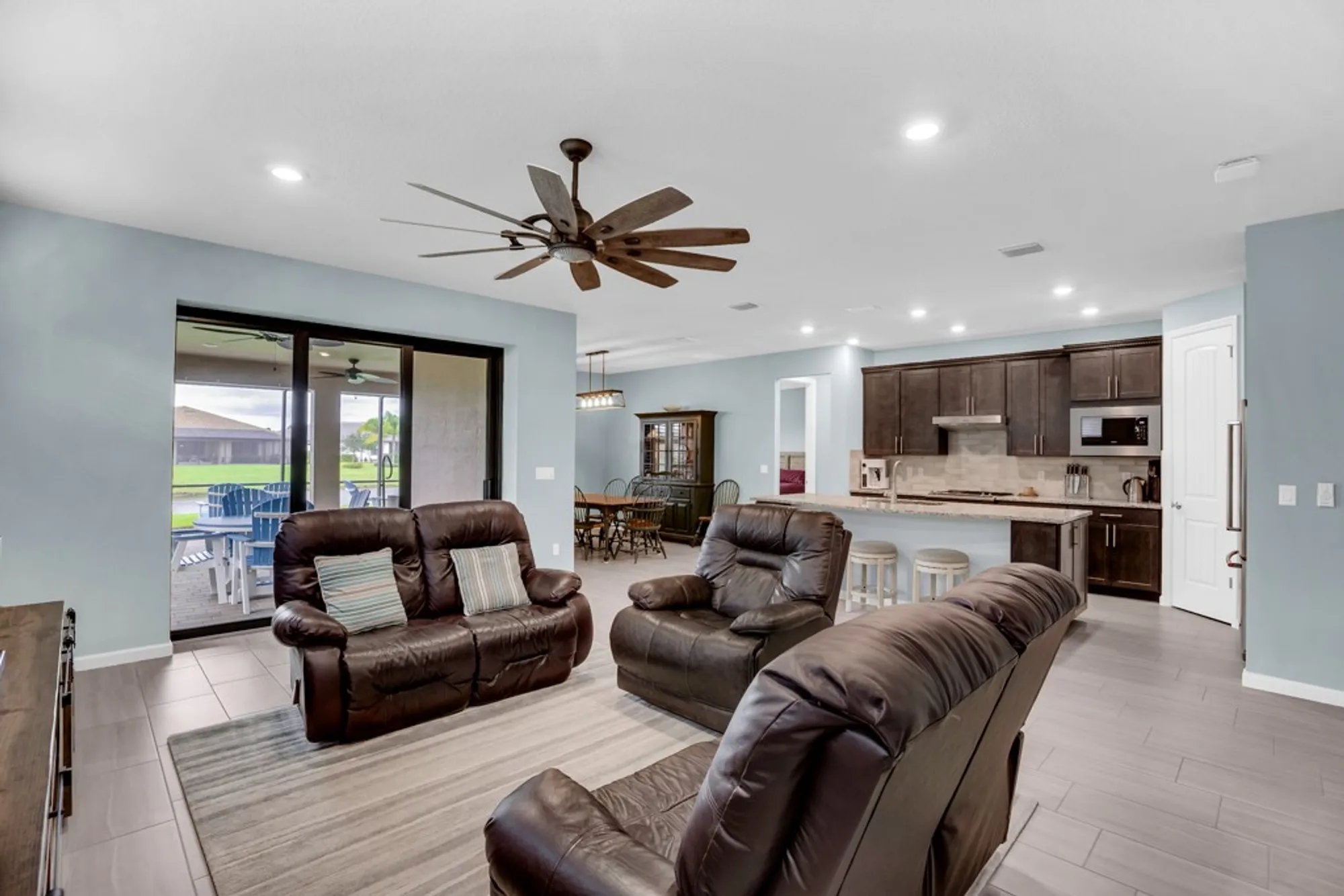 Property Slideshow image 8 of 36 | 5027 monroe cir, Vero Beach, FL, 32967