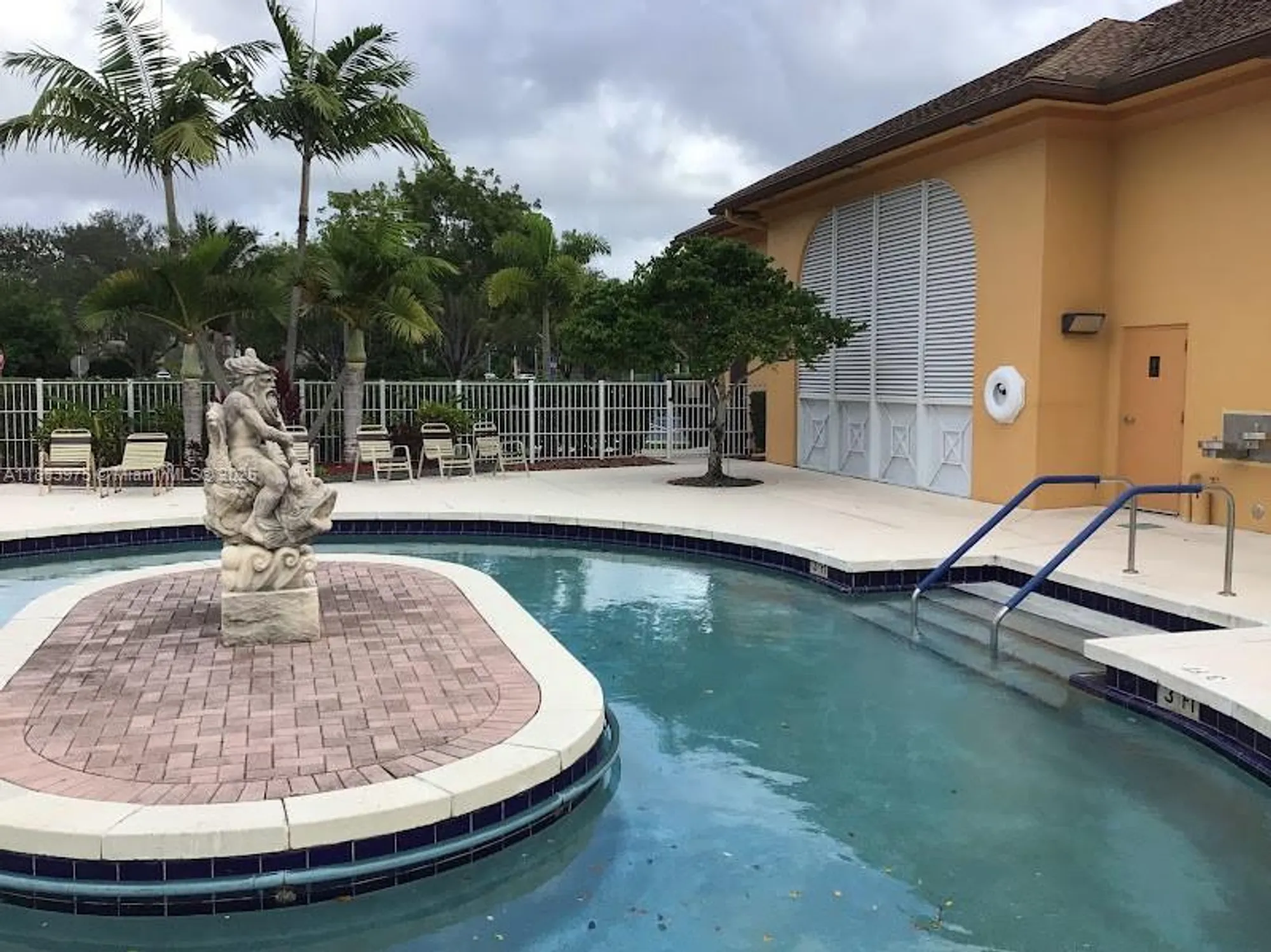 Property Slideshow image 8 of 17 | 1551 sw 135th ter 310g, Pembroke Pines, FL, 33027