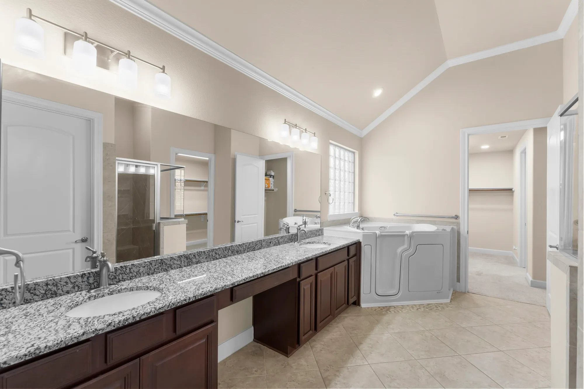 Property Slideshow image 21 of 38 | 8 s elderberry trl, Montgomery, TX, 77316