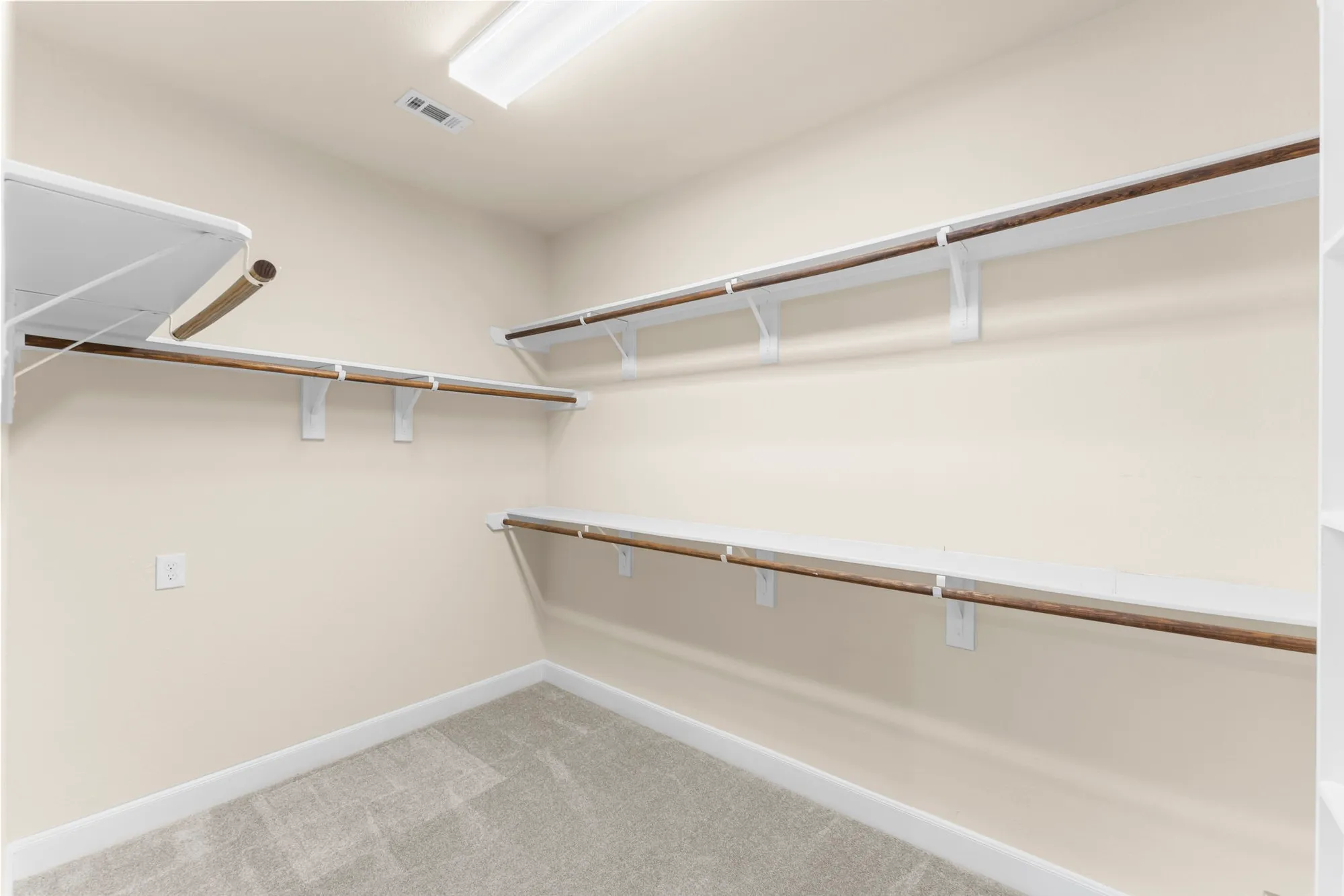 Property Slideshow image 23 of 38 | 8 s elderberry trl, Montgomery, TX, 77316